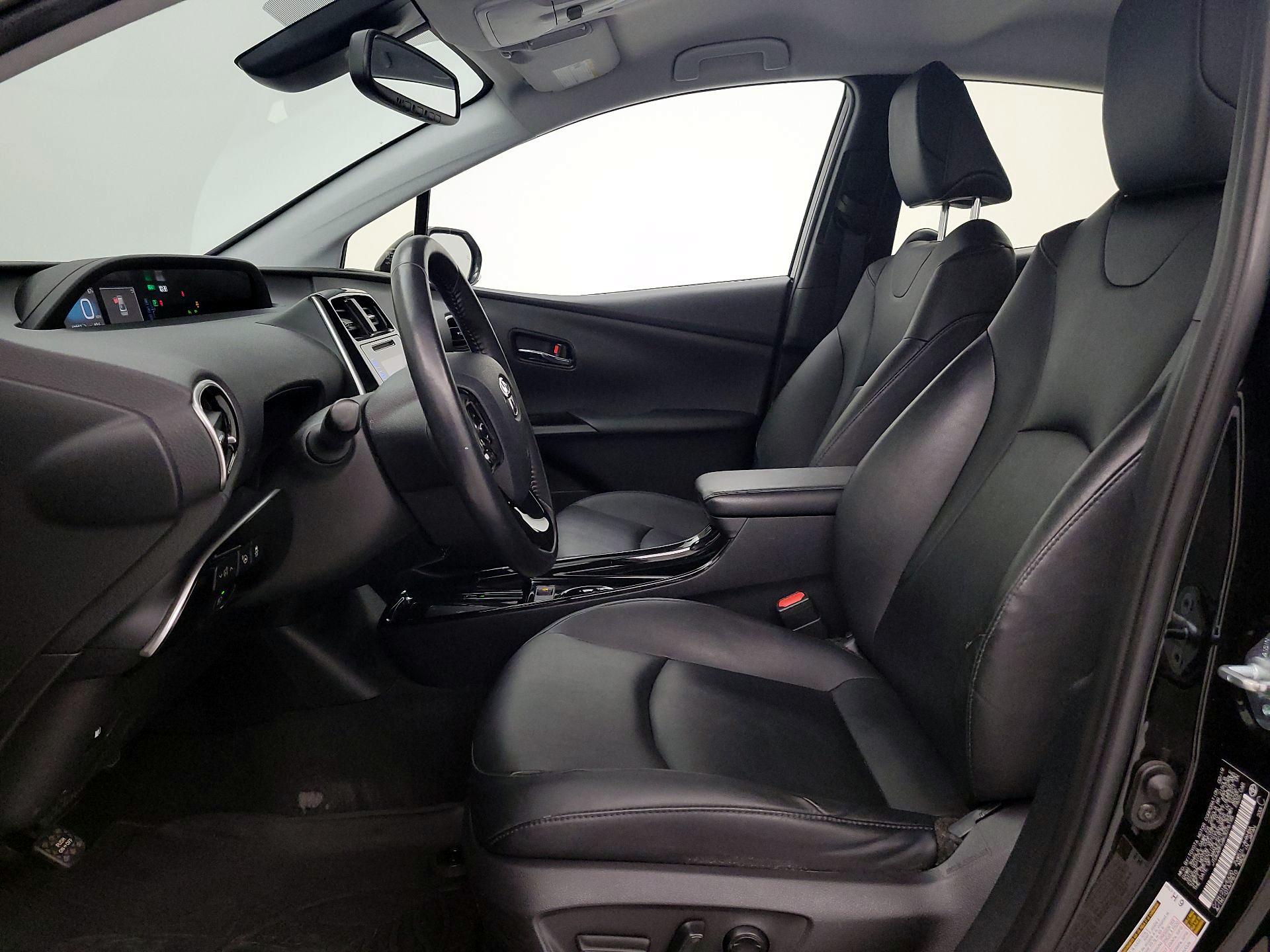 Thumbnail: 2019 Toyota Prius - 11