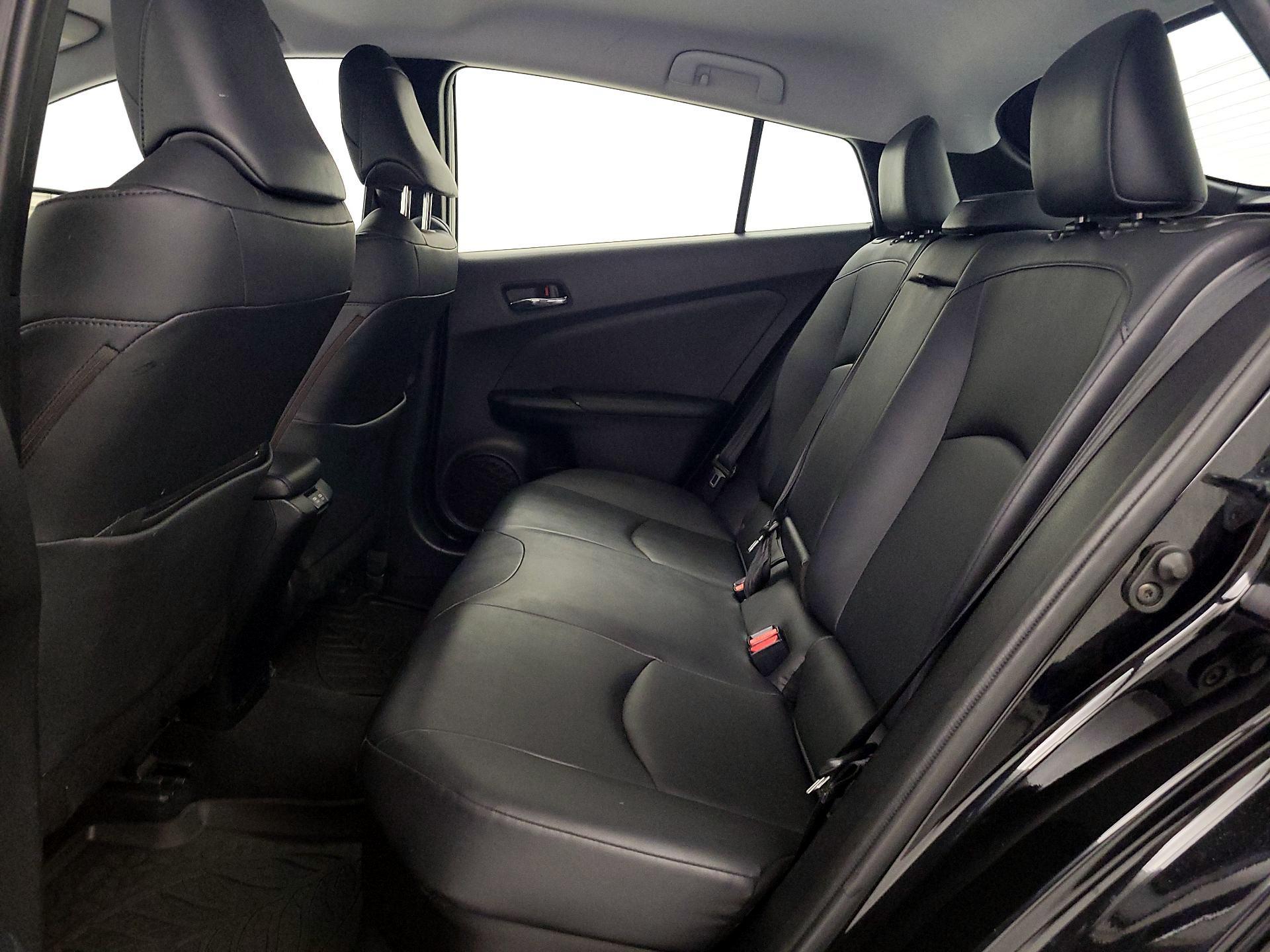 Thumbnail: 2019 Toyota Prius - 18