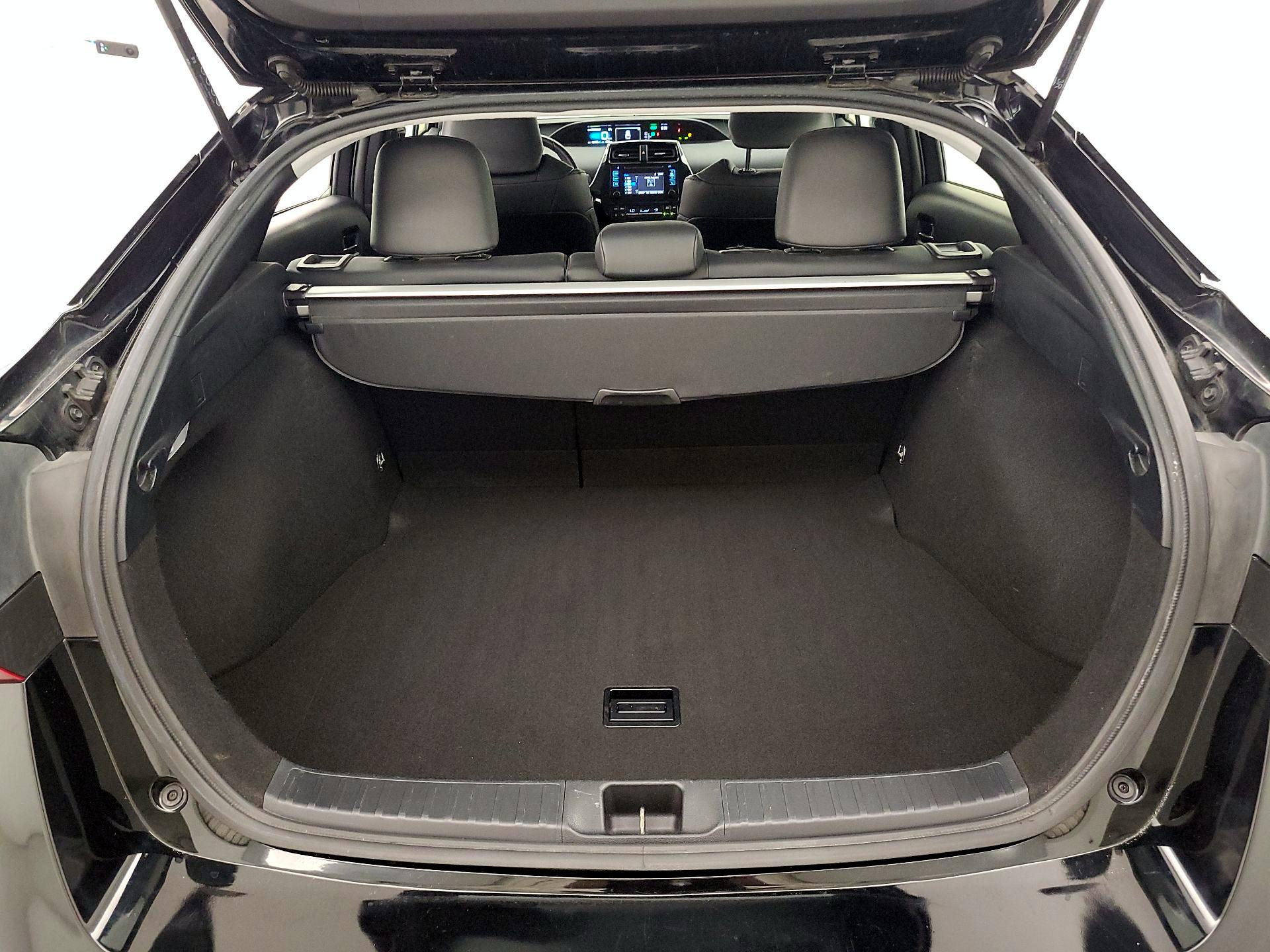Thumbnail: 2019 Toyota Prius - 19
