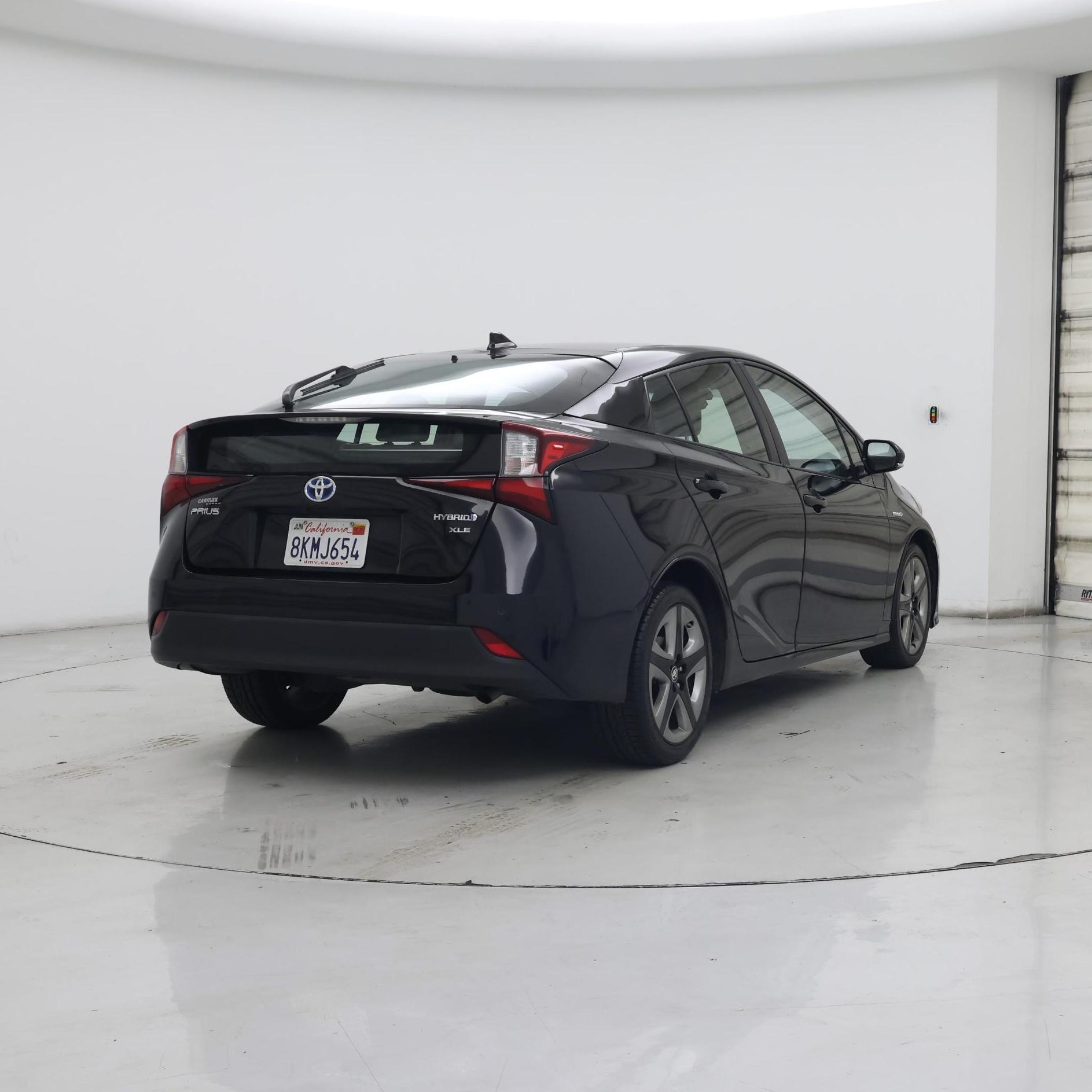 Thumbnail: 2019 Toyota Prius - 8