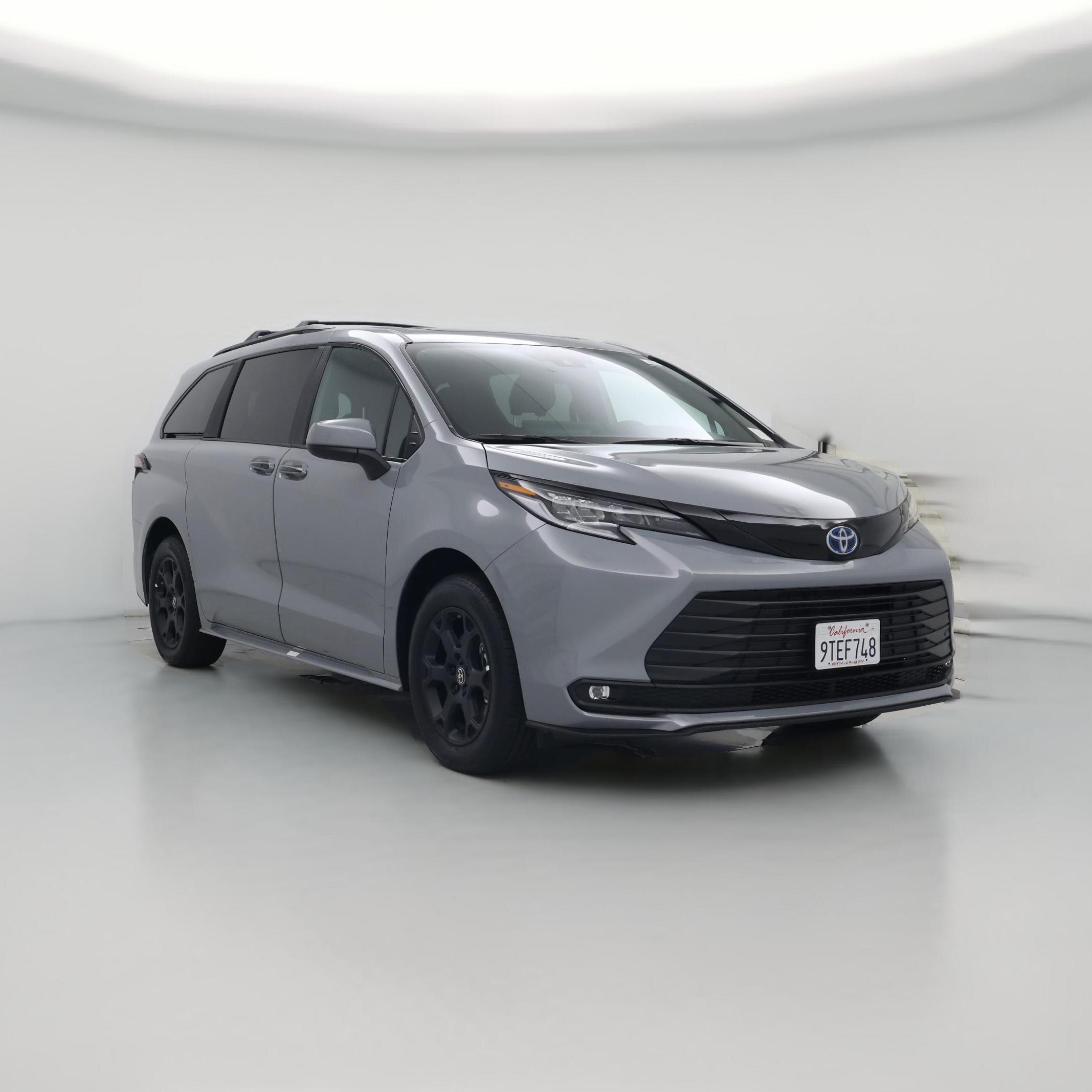 Thumbnail: 2025 Toyota Sienna - 1