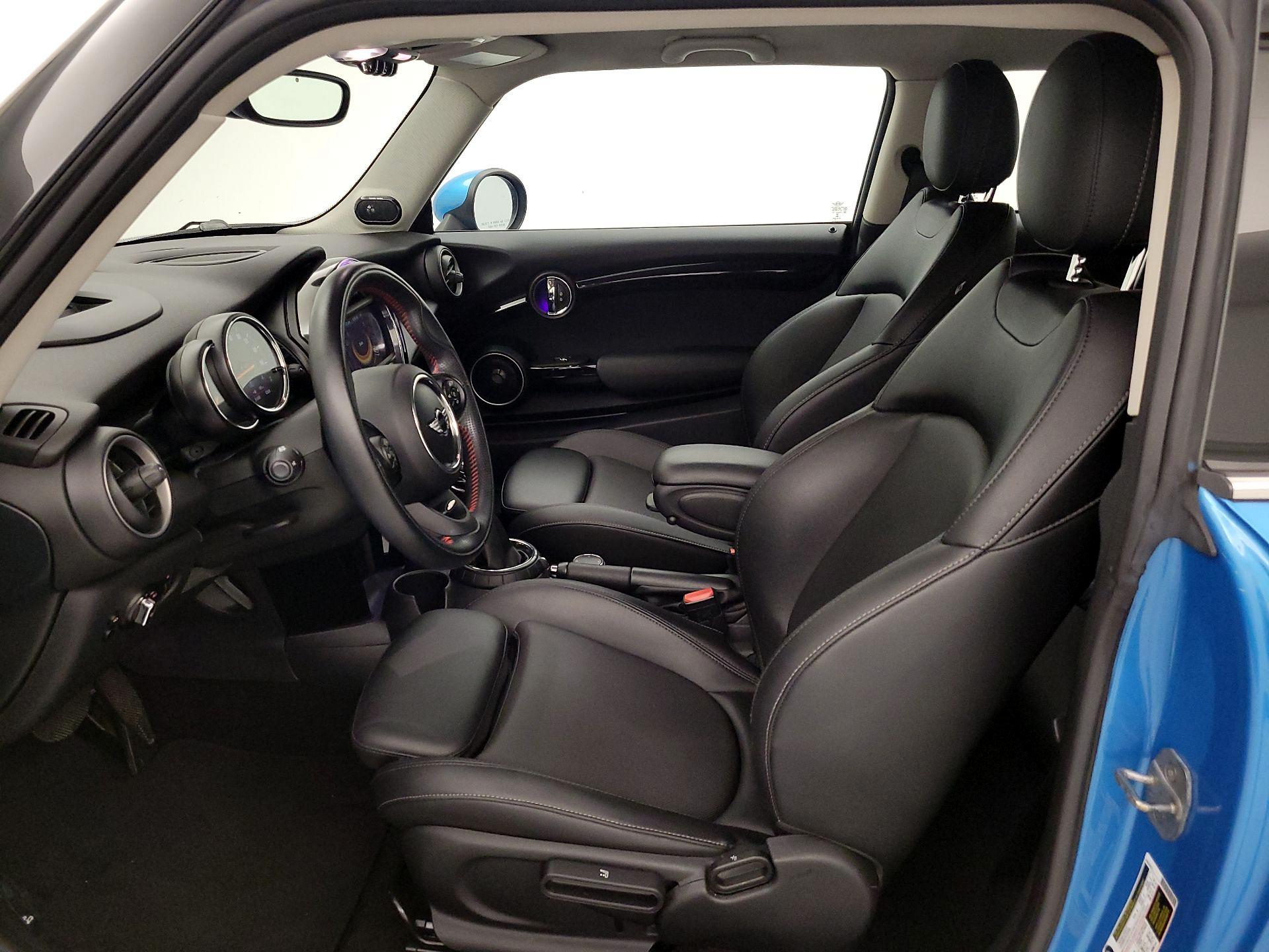 Thumbnail: 2015 MINI Cooper Hardtop - 11