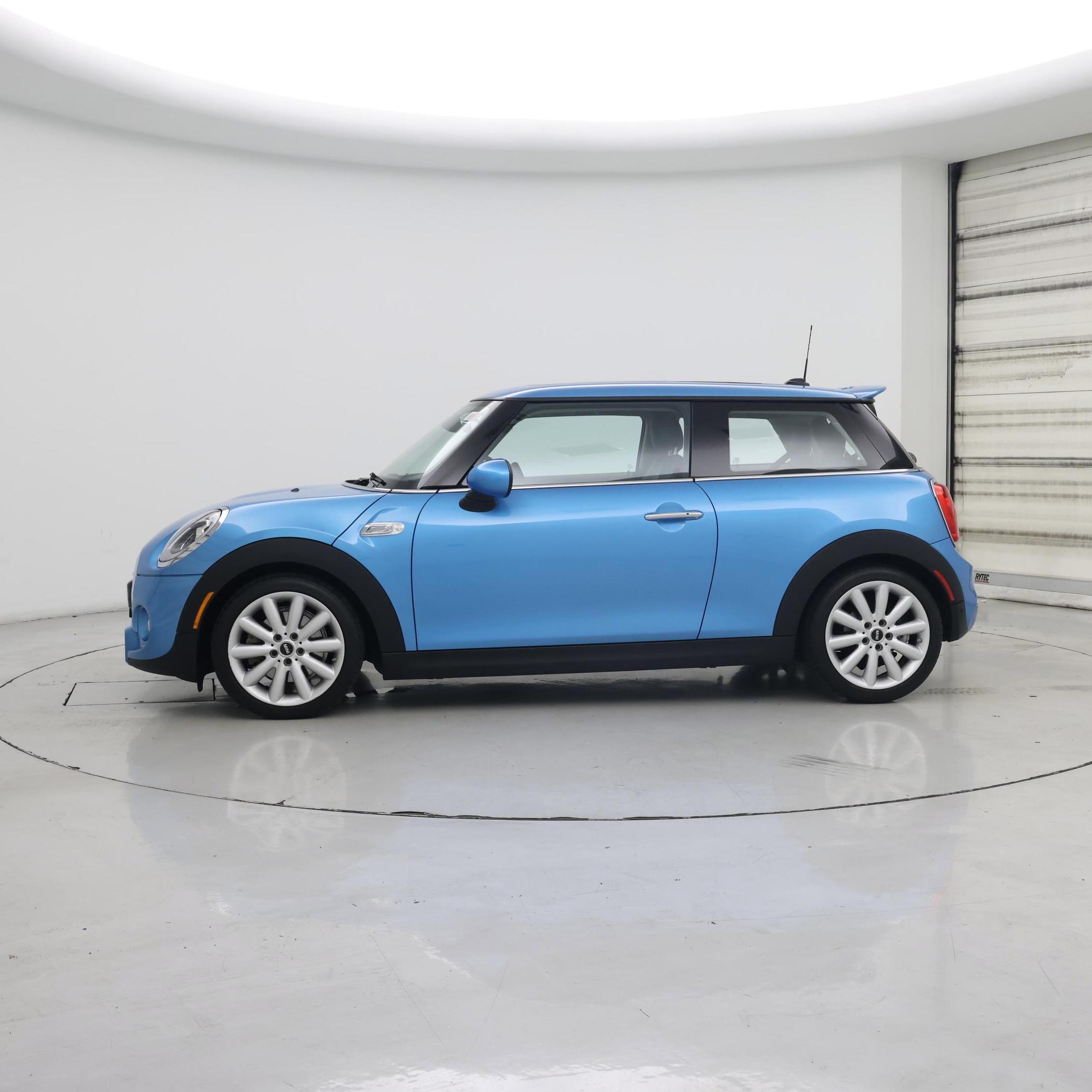 Thumbnail: 2015 MINI Cooper Hardtop - 3