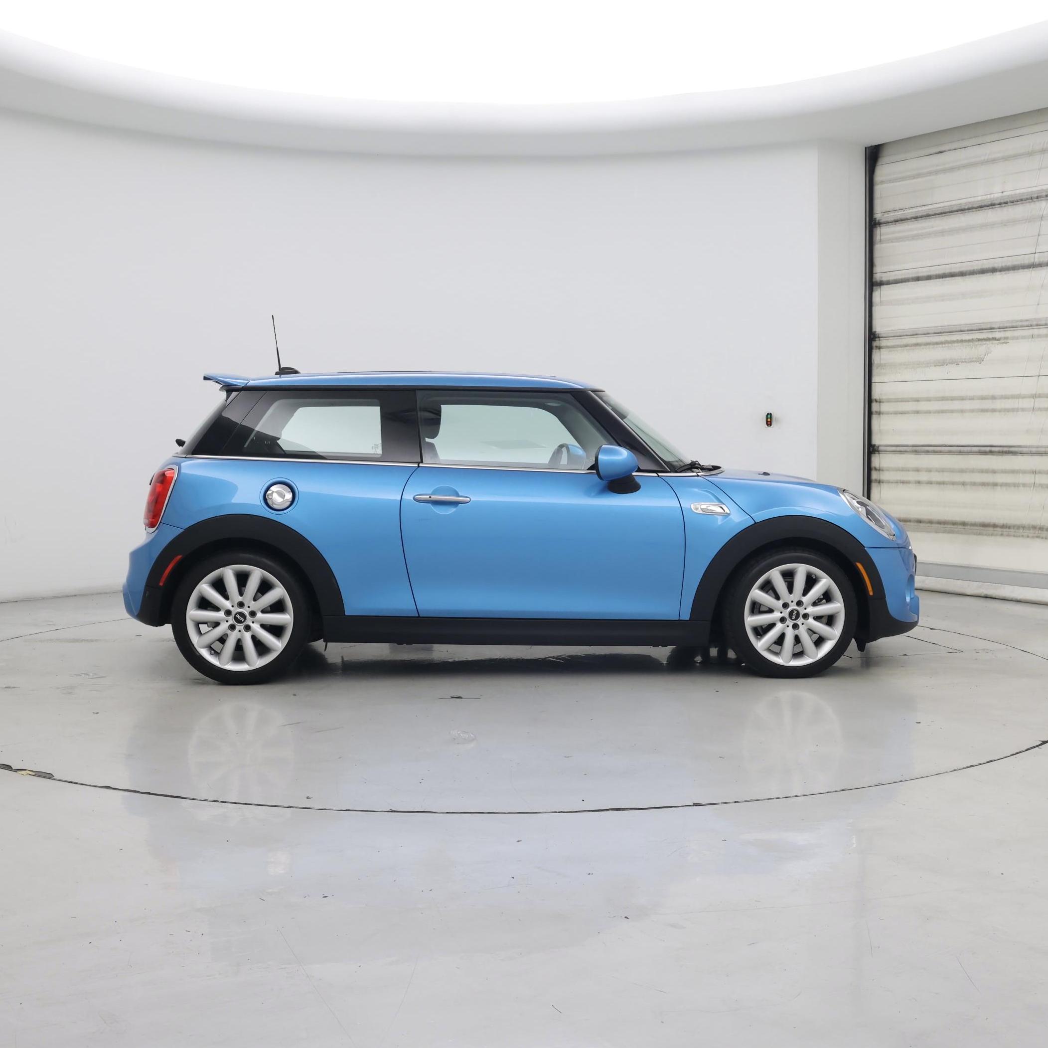 Thumbnail: 2015 MINI Cooper Hardtop - 7