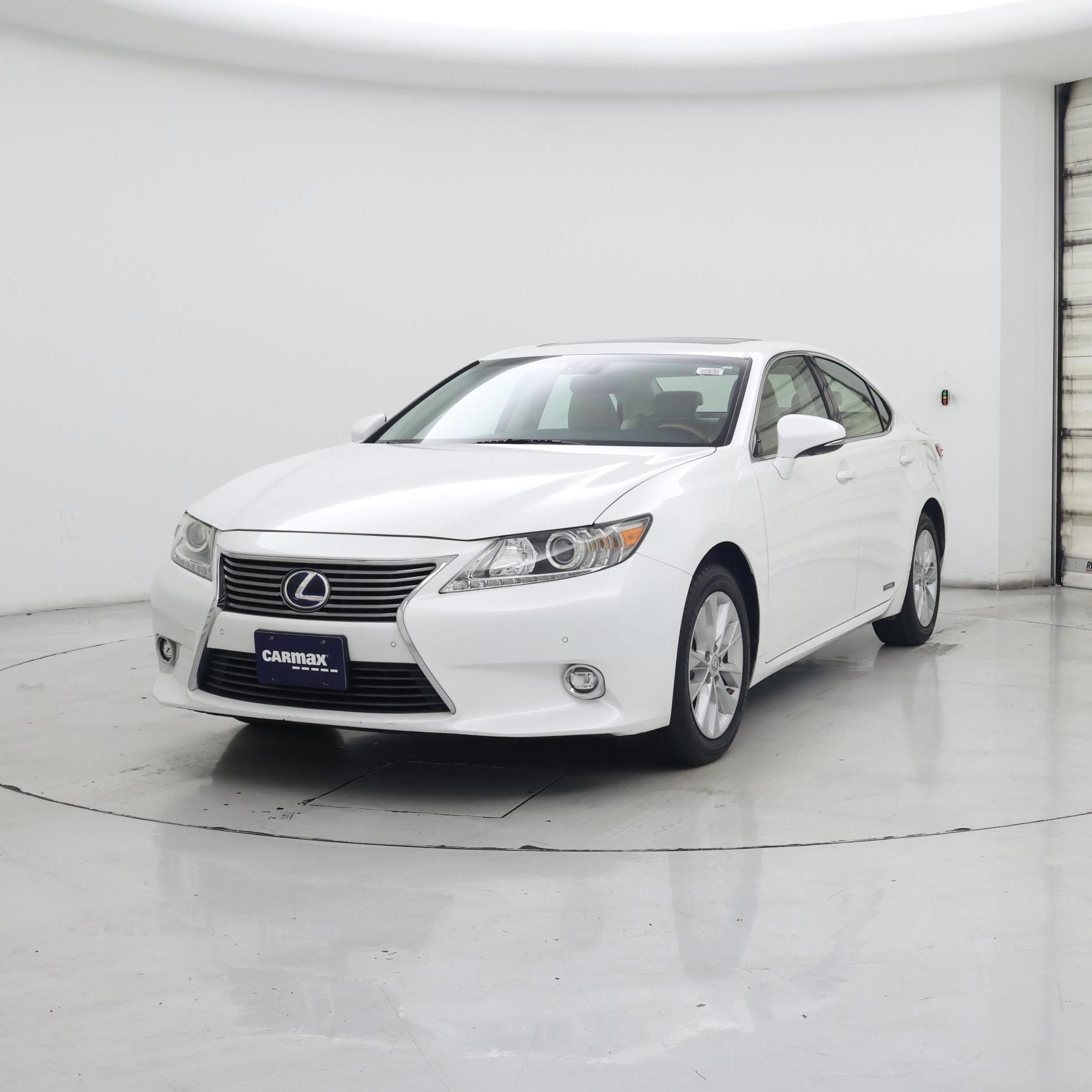 Thumbnail: 2014 Lexus ES - 4
