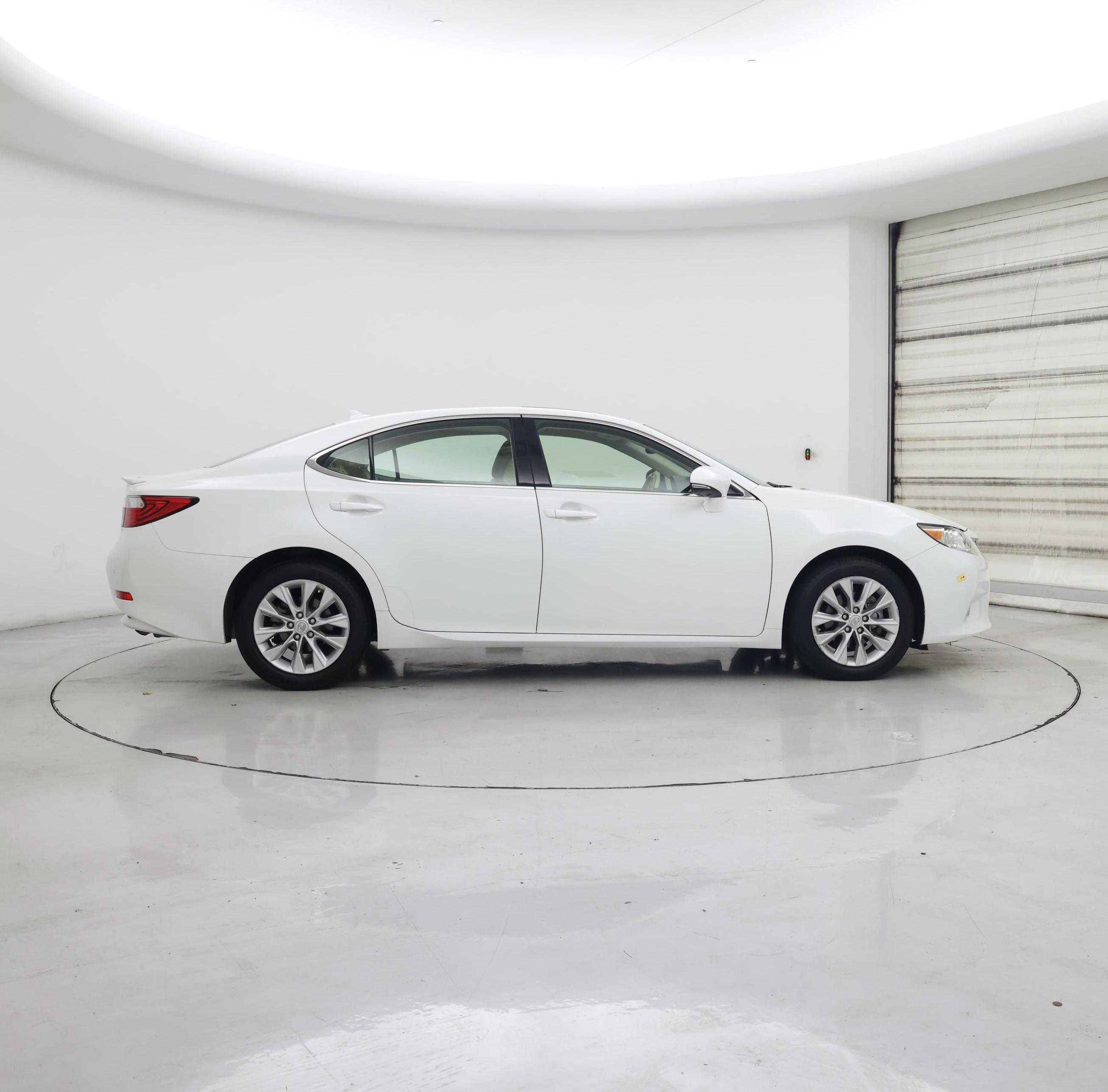Thumbnail: 2014 Lexus ES - 7