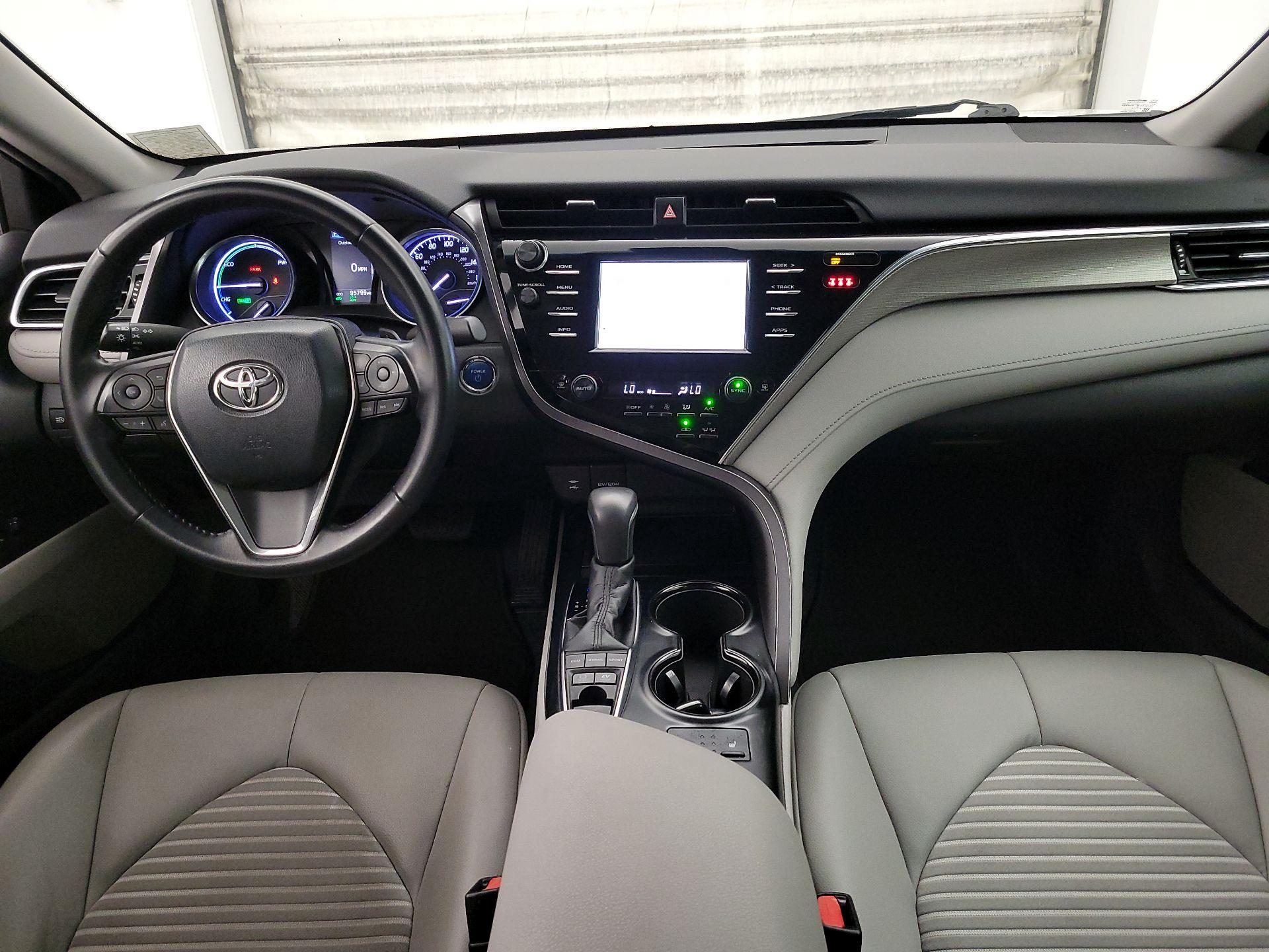 Thumbnail: 2018 Toyota Camry - 9