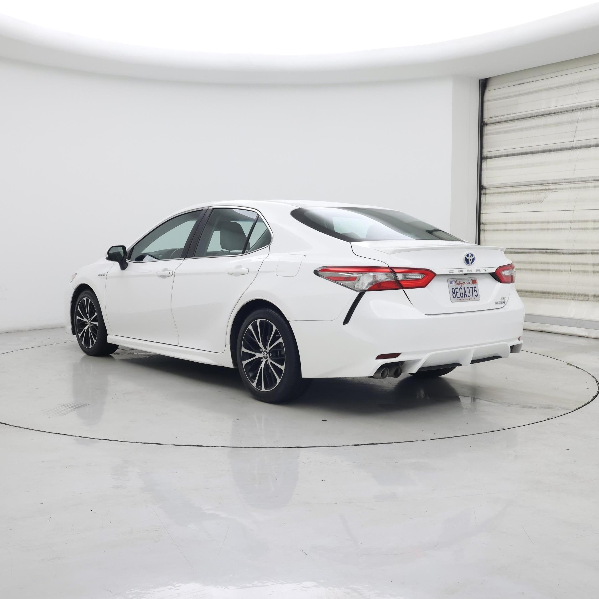 Thumbnail: 2018 Toyota Camry - 2