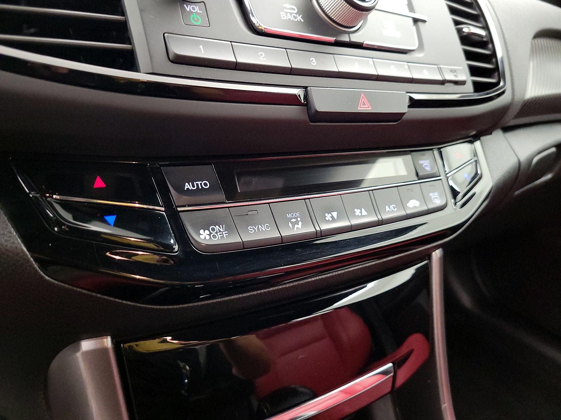 Thumbnail: 2017 Honda Accord - 16