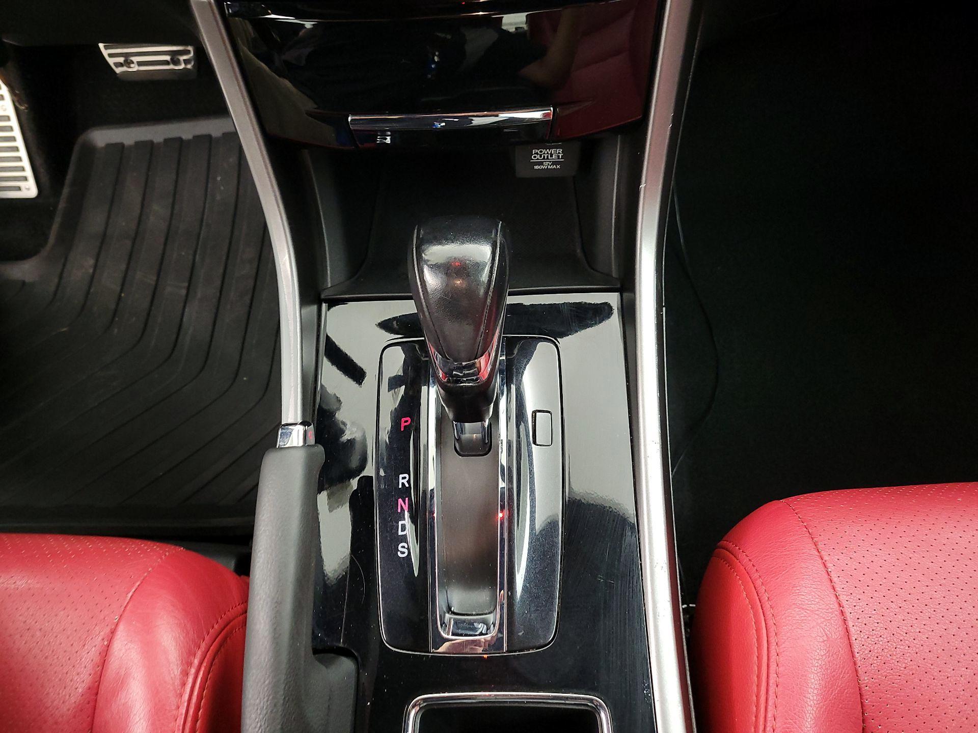 Thumbnail: 2017 Honda Accord - 17