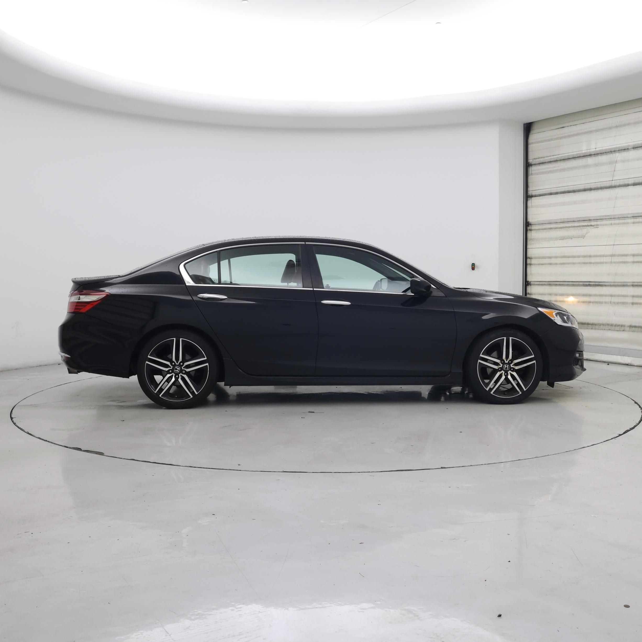Thumbnail: 2017 Honda Accord - 7