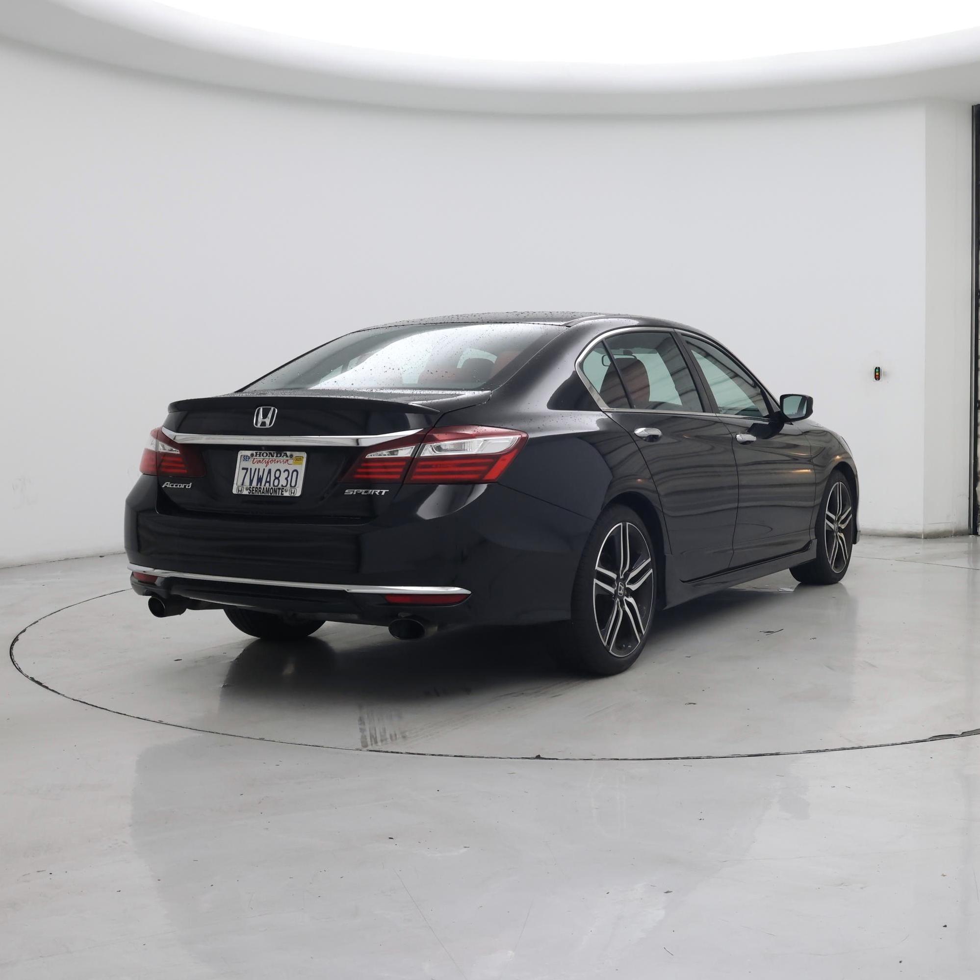 Thumbnail: 2017 Honda Accord - 8