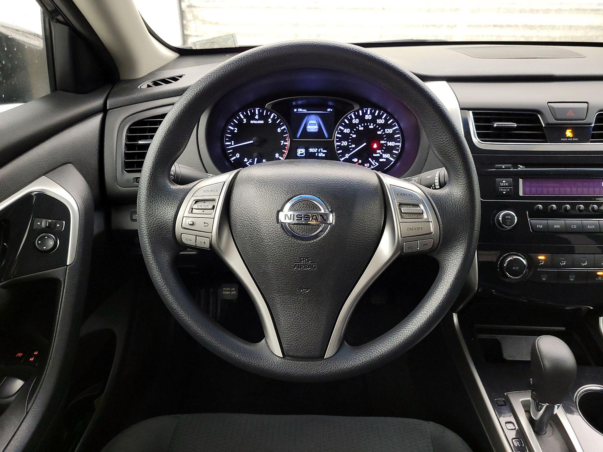 Thumbnail: 2014 Nissan Altima - 10