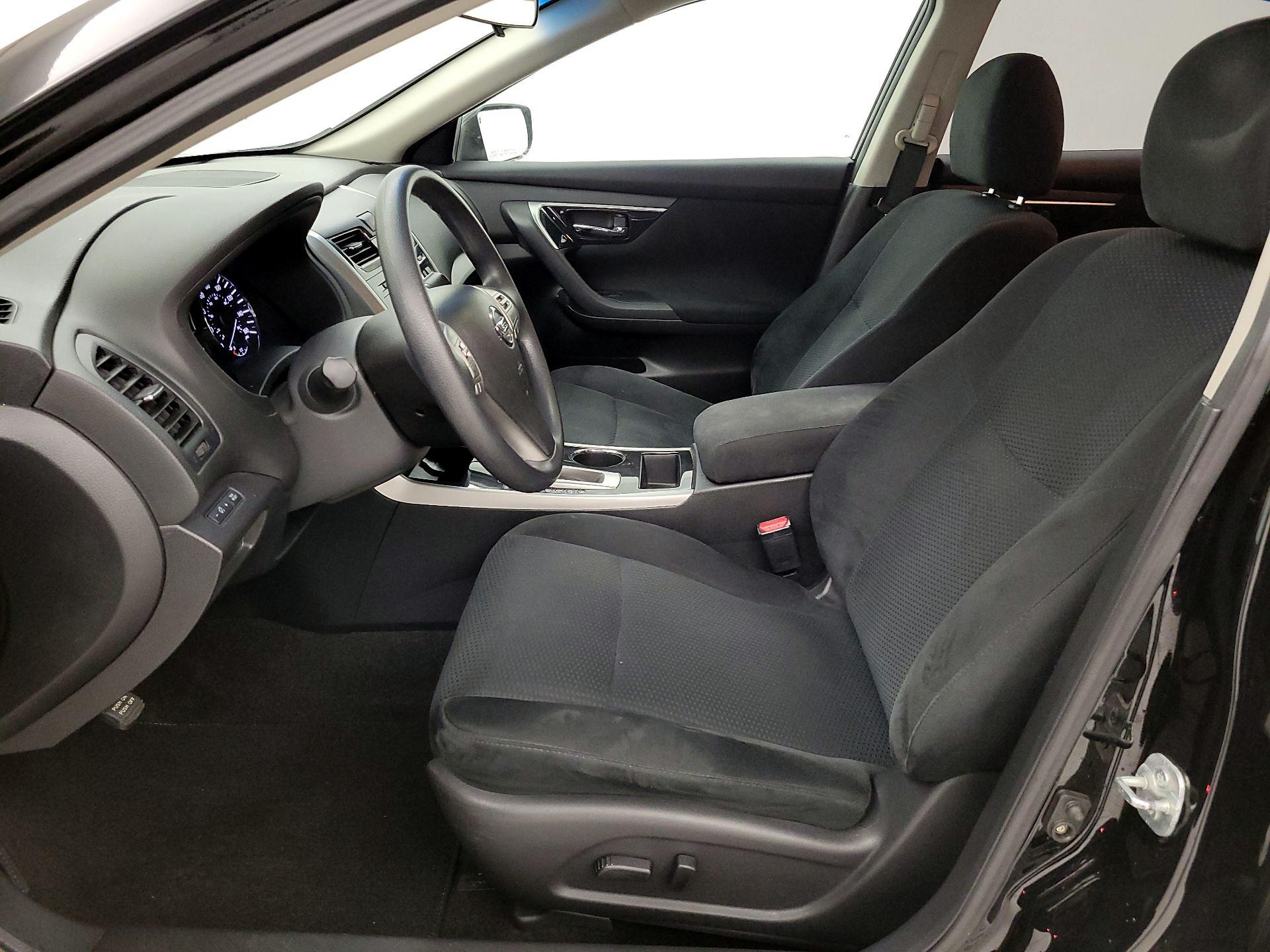 Thumbnail: 2014 Nissan Altima - 11