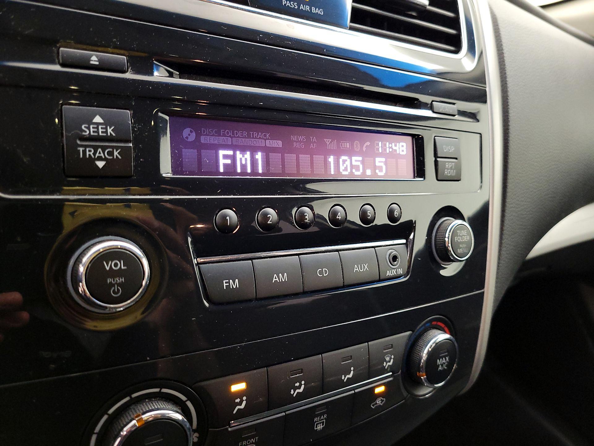 Thumbnail: 2014 Nissan Altima - 14