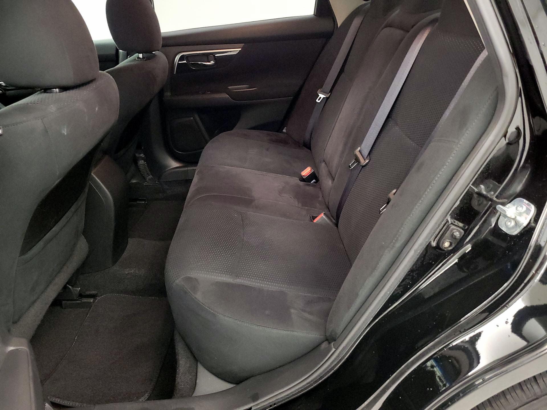 Thumbnail: 2014 Nissan Altima - 18