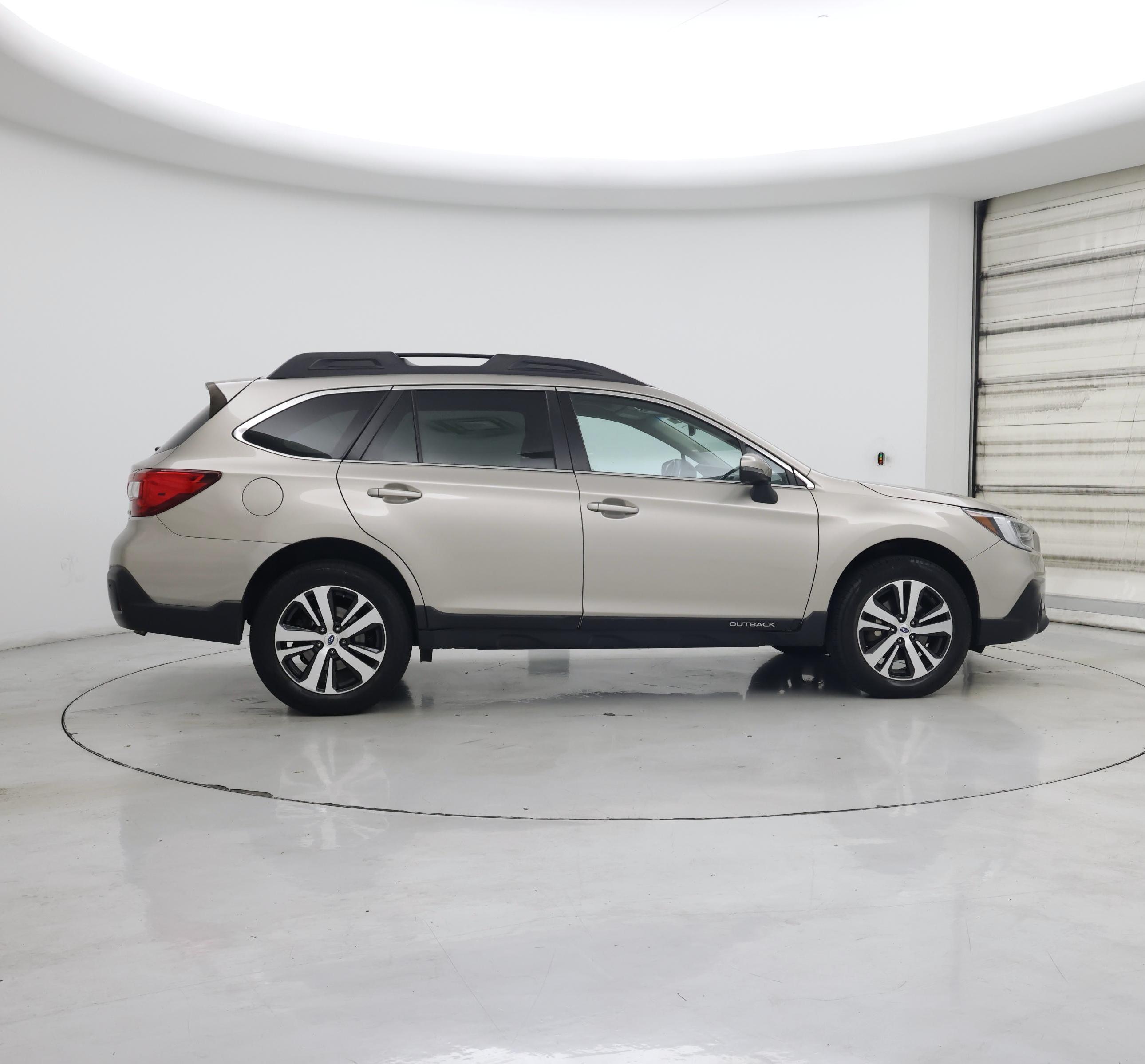 Thumbnail: 2018 Subaru Outback - 7