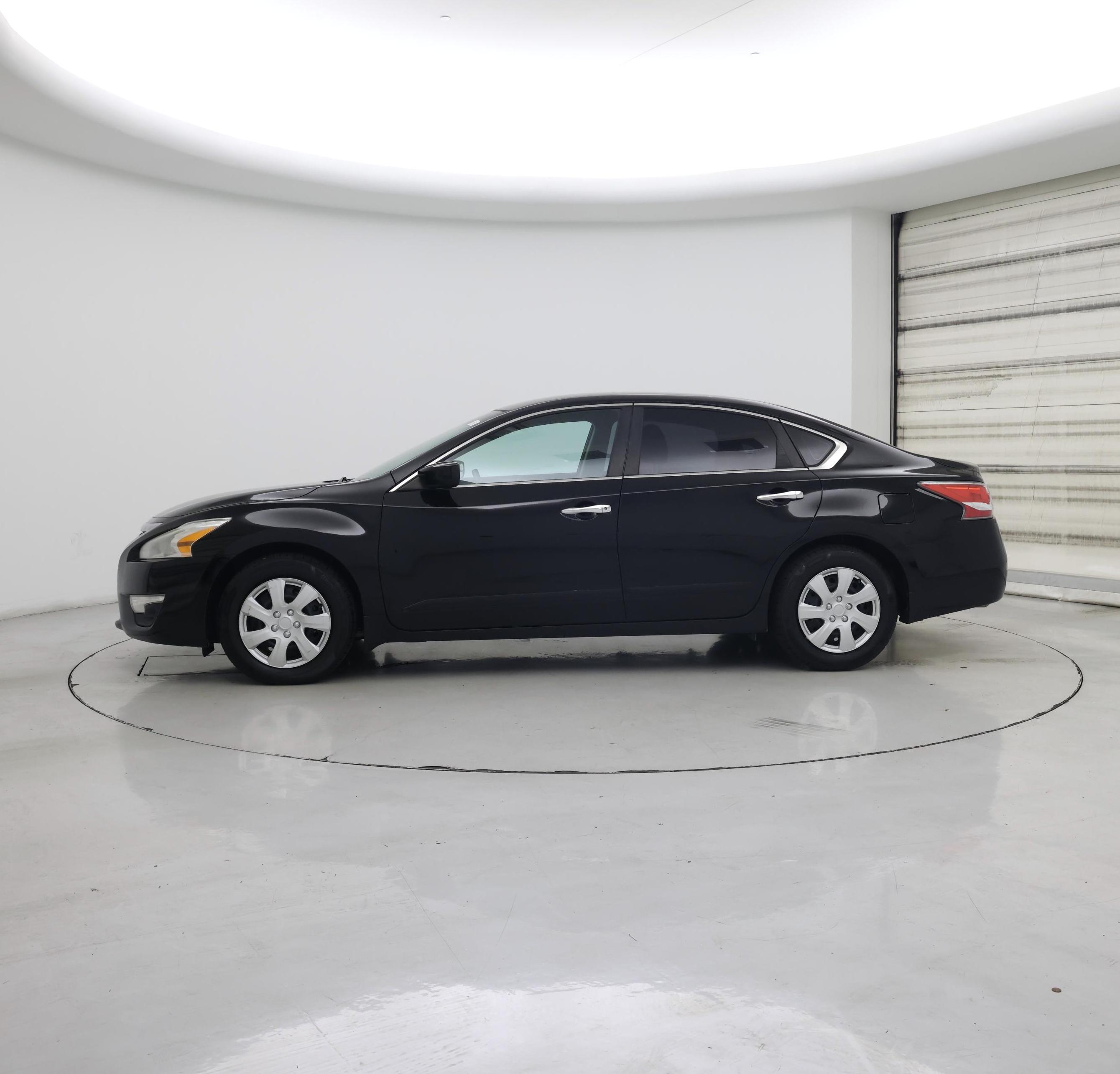 Thumbnail: 2015 Nissan Altima - 3