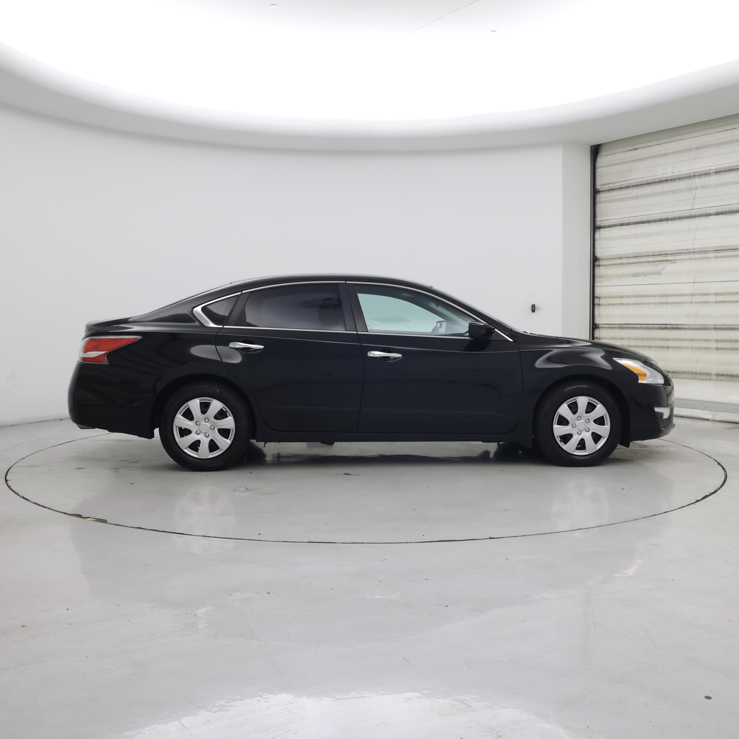 Thumbnail: 2015 Nissan Altima - 7