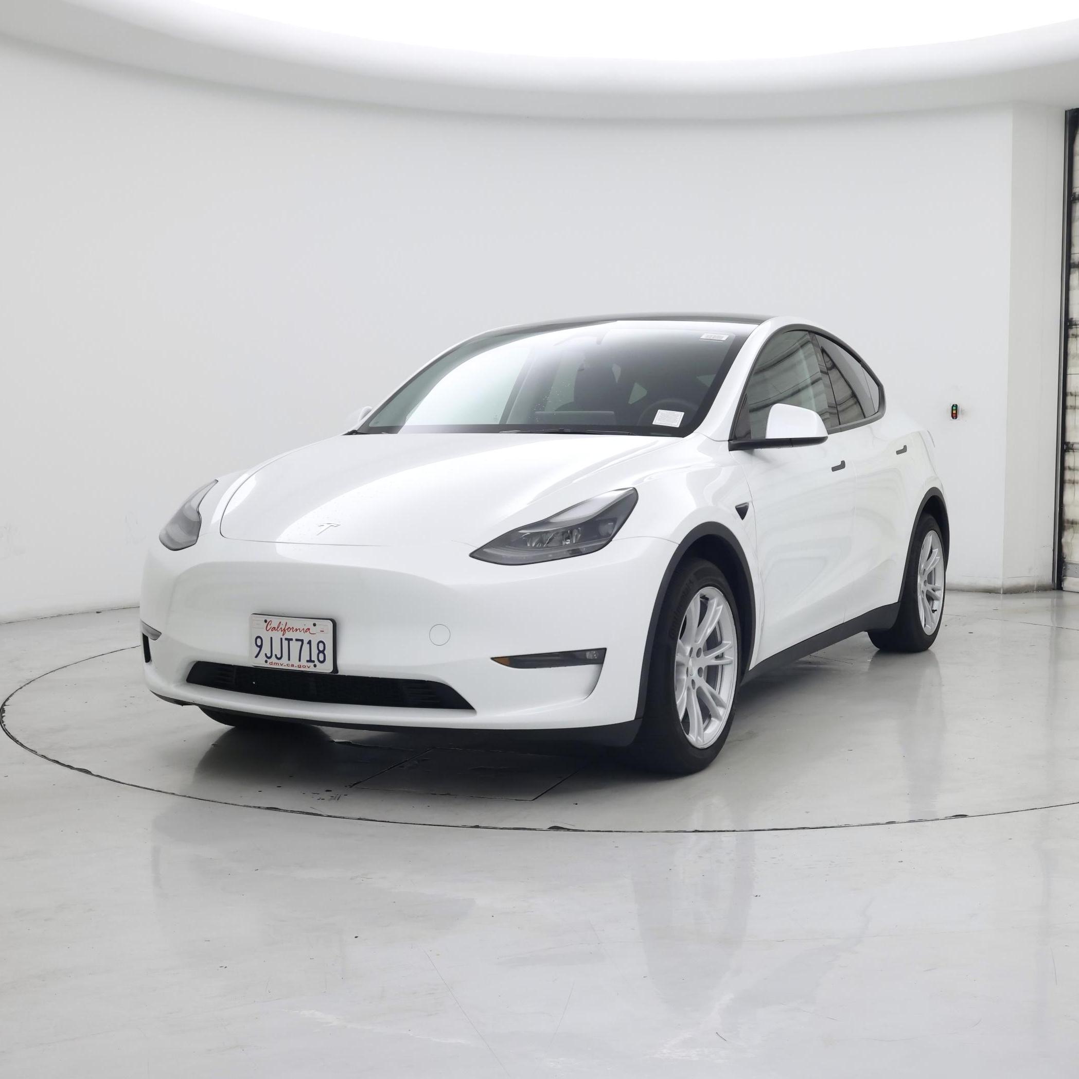 Thumbnail: 2023 Tesla Model Y - 4