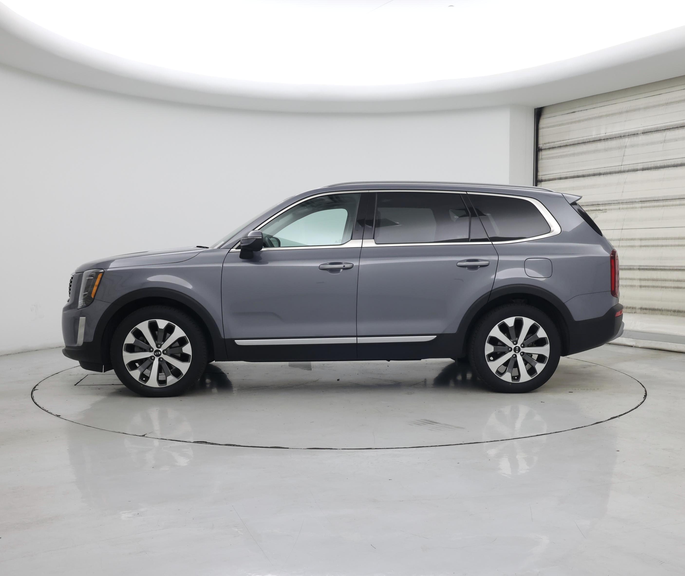 Thumbnail: 2021 Kia Telluride - 3