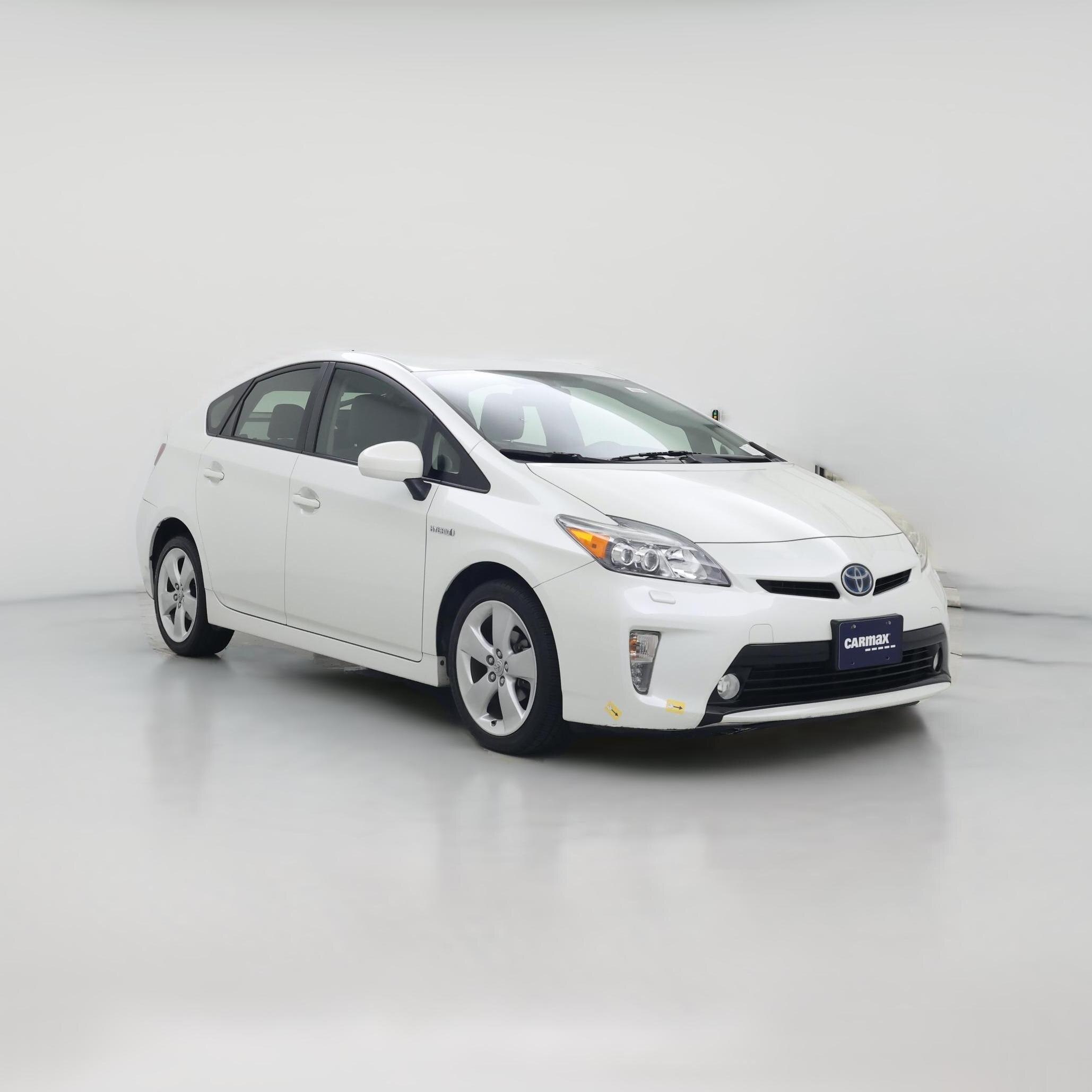 Thumbnail: 2015 Toyota Prius - 1