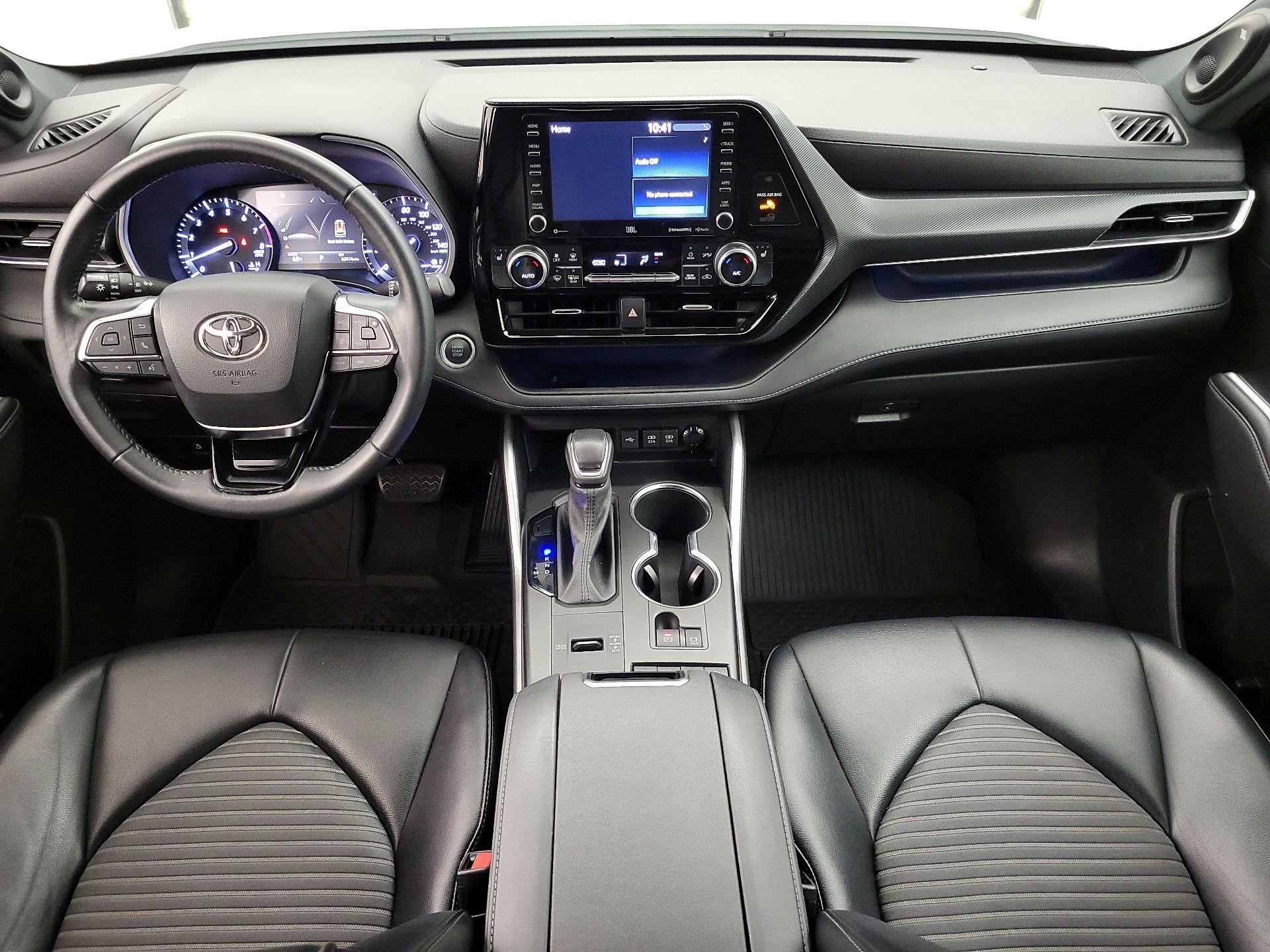 Thumbnail: 2021 Toyota Highlander - 9