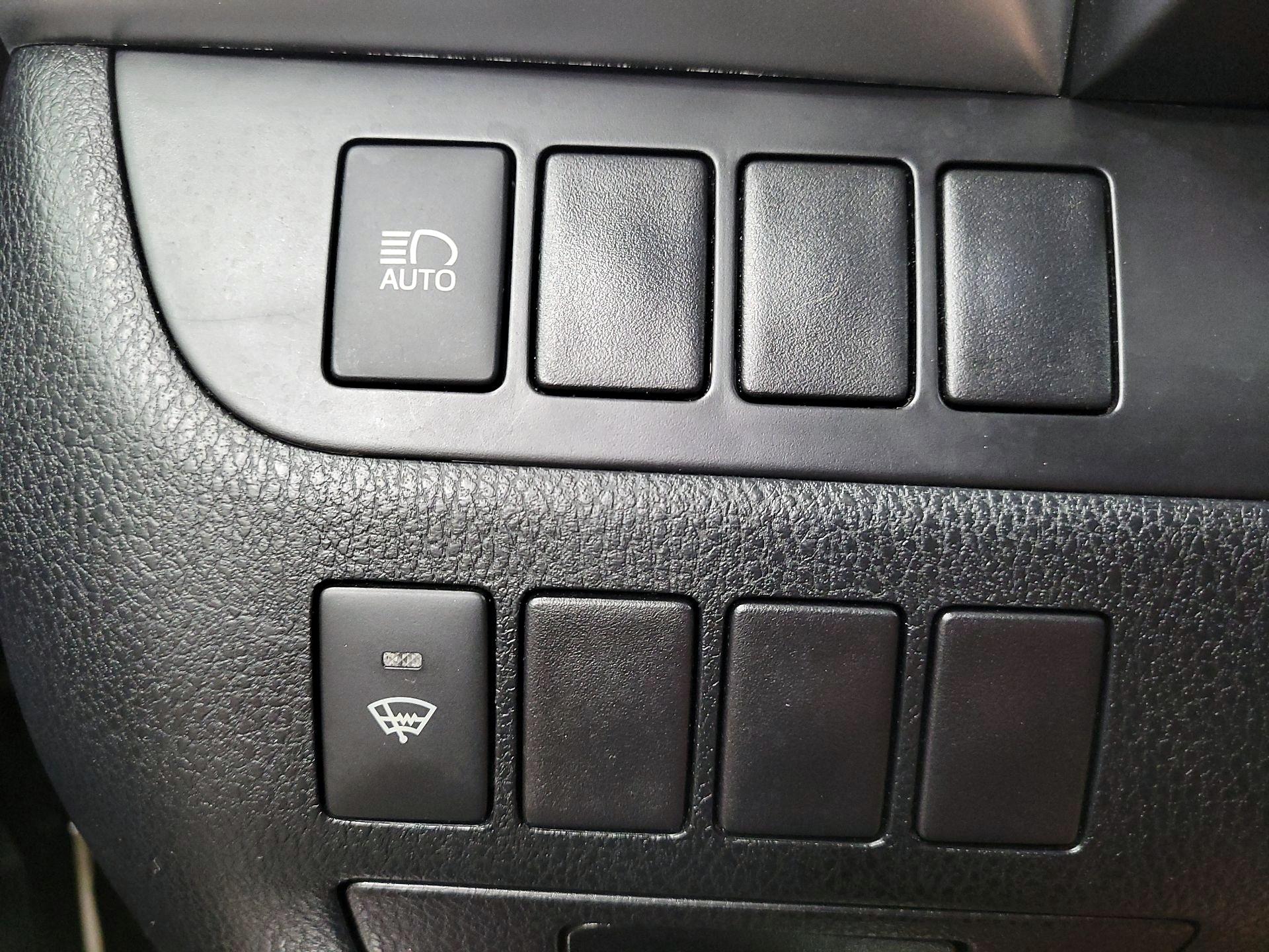 Thumbnail: 2017 Toyota Highlander - 13
