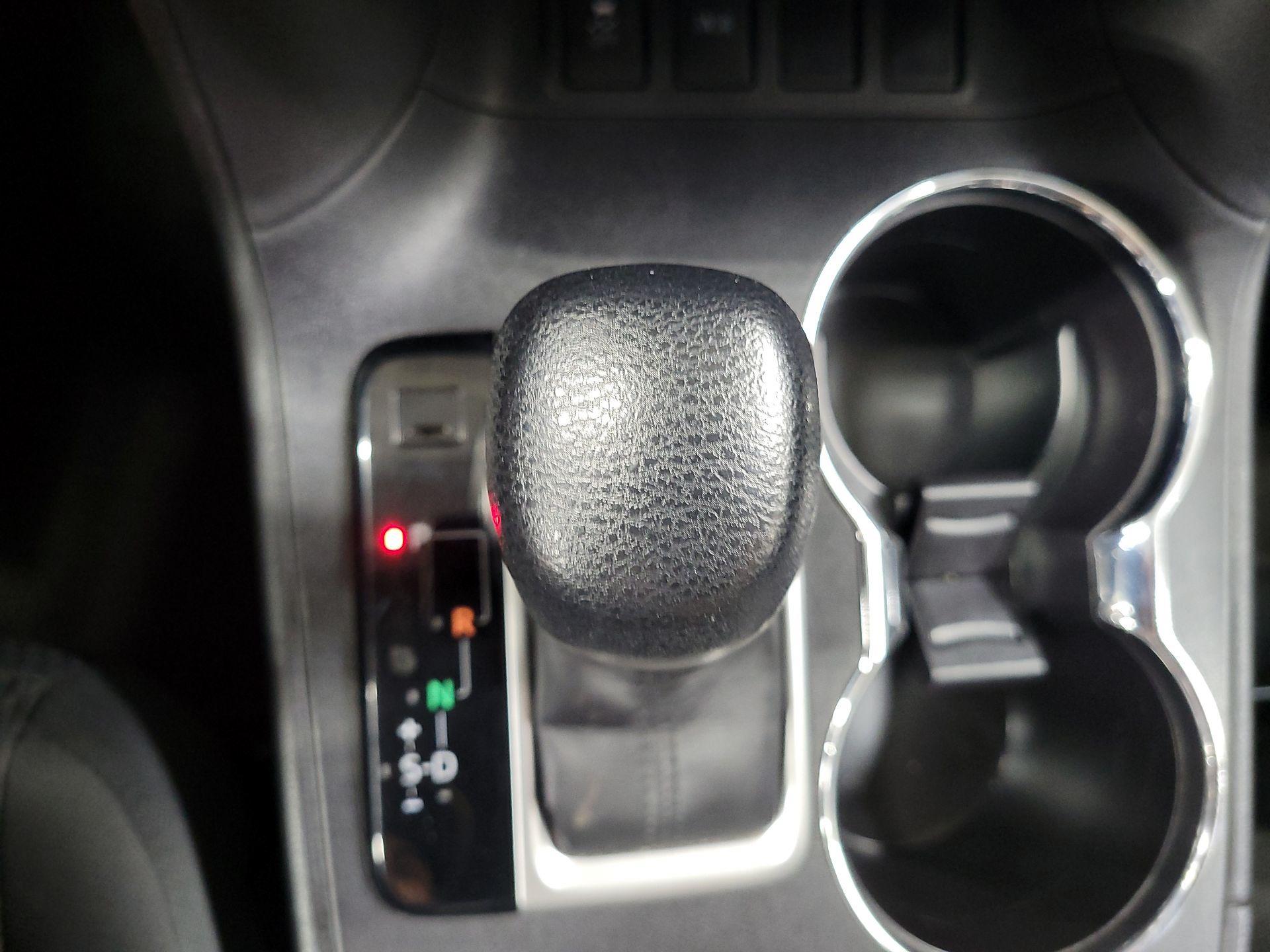 Thumbnail: 2017 Toyota Highlander - 17