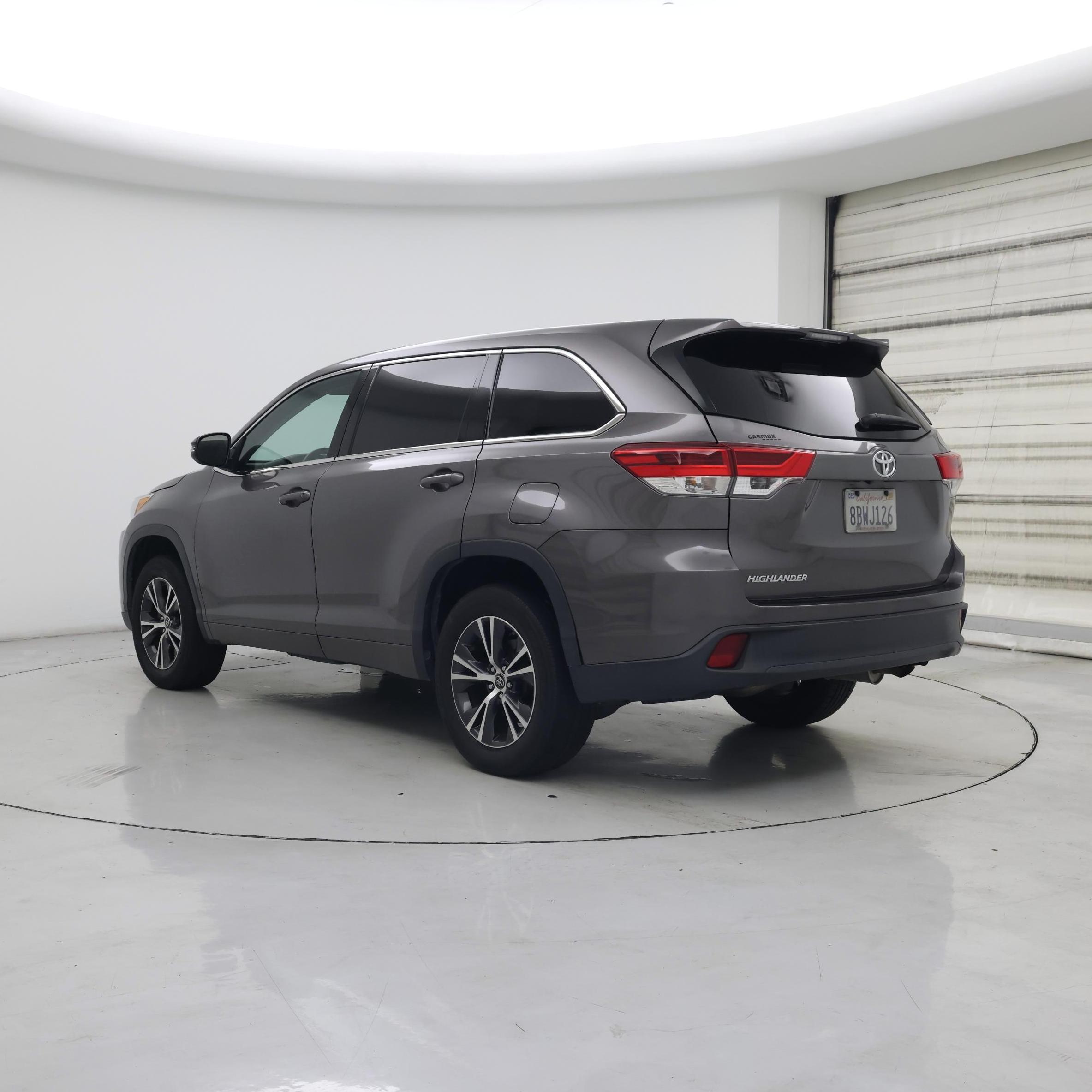 Thumbnail: 2017 Toyota Highlander - 2