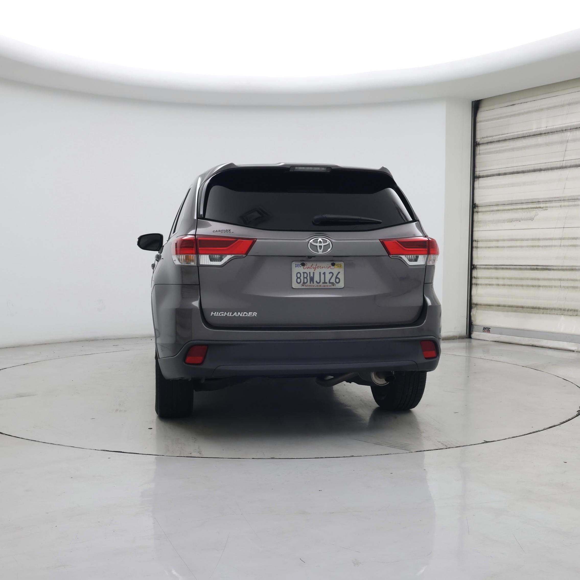 Thumbnail: 2017 Toyota Highlander - 6