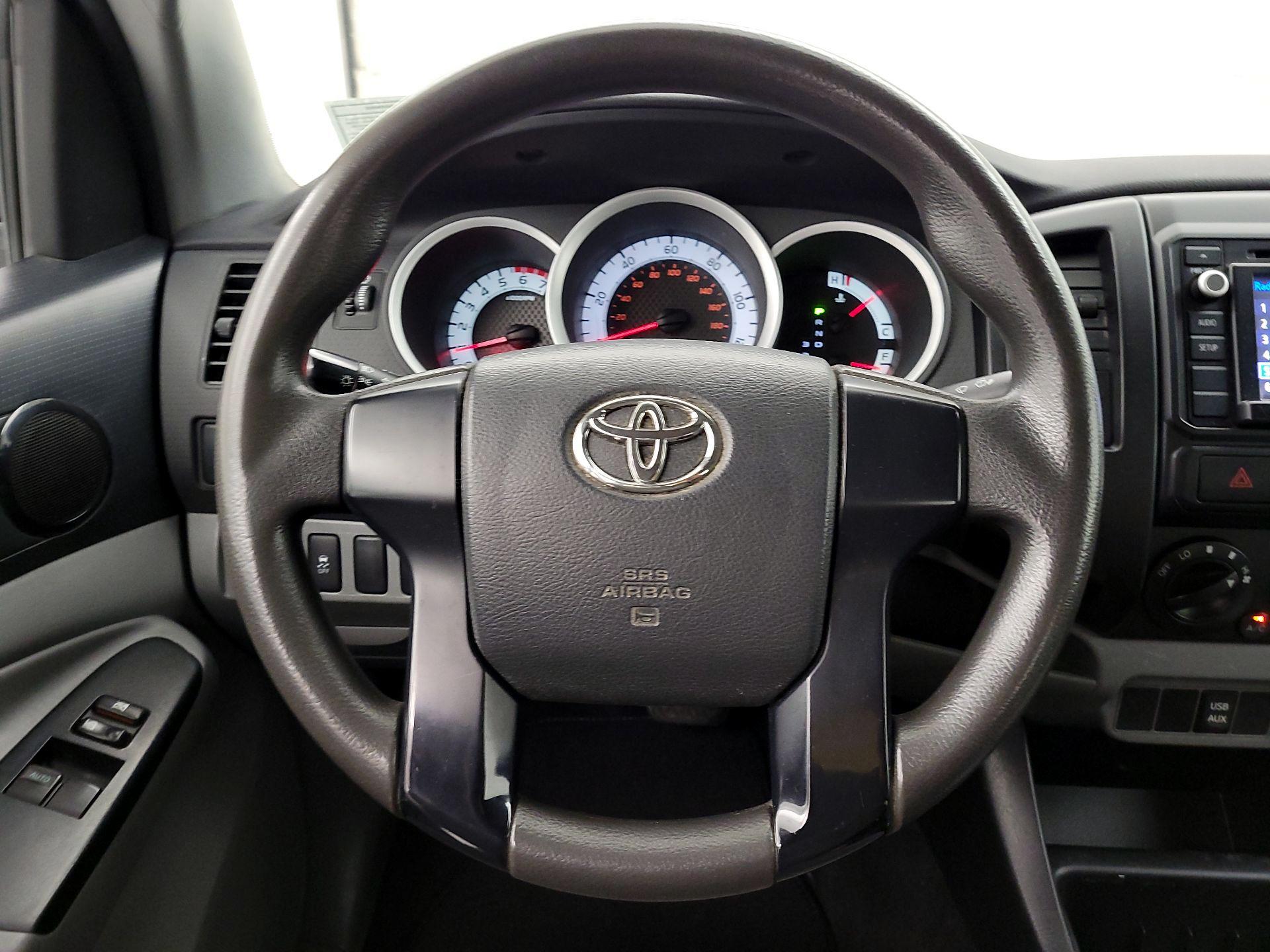 Thumbnail: 2014 Toyota Tacoma - 10