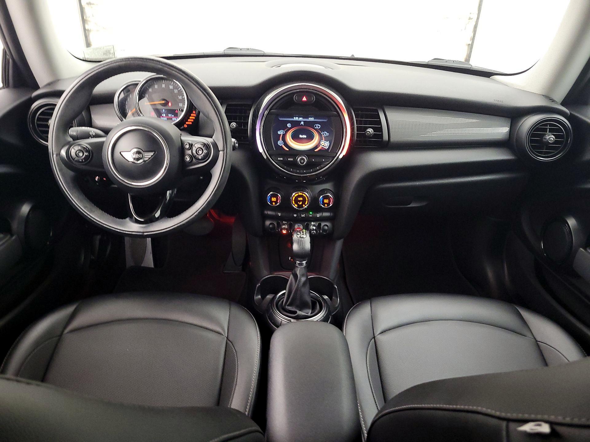 Thumbnail: 2015 MINI Cooper Hardtop - 9