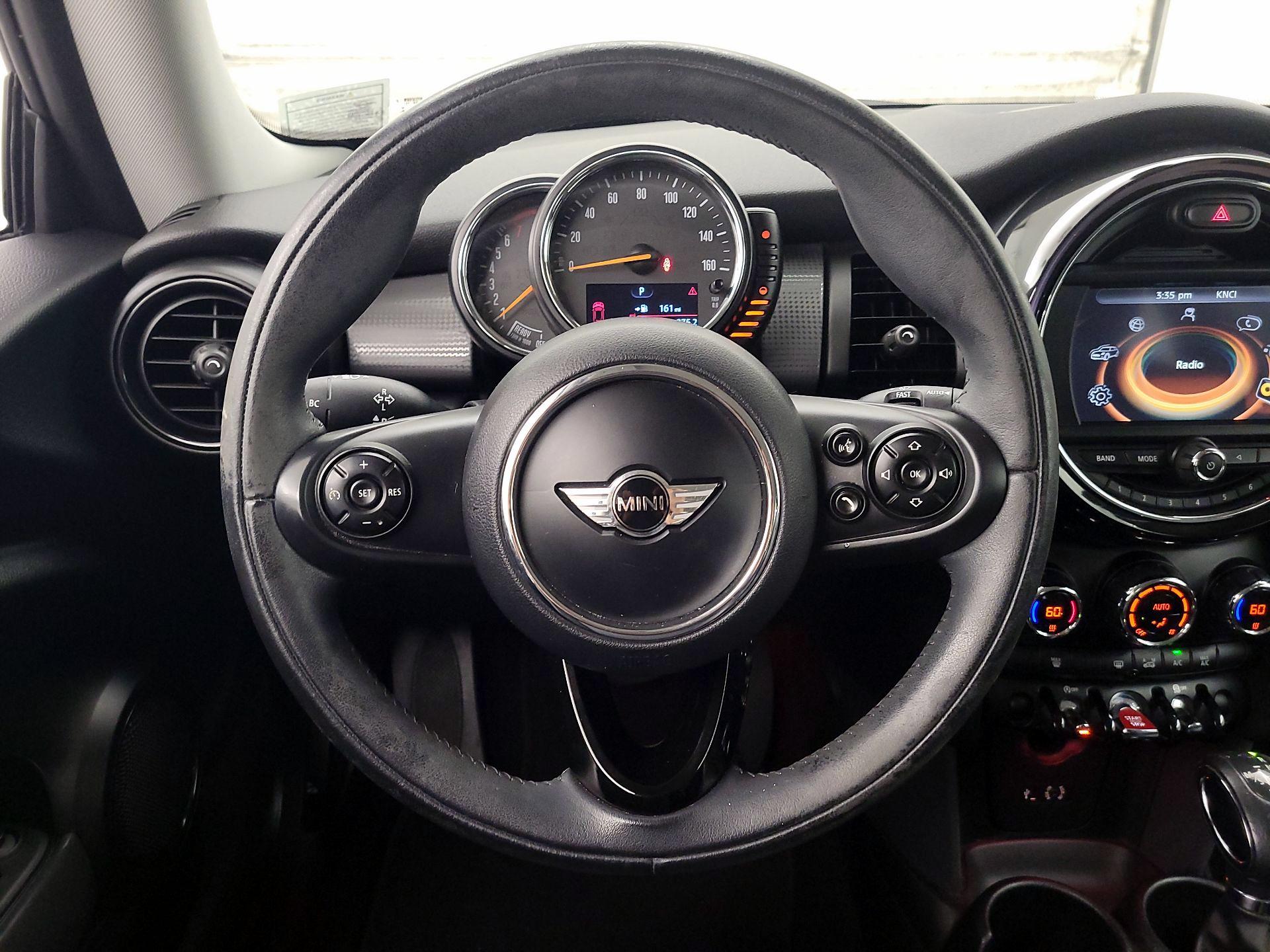 Thumbnail: 2015 MINI Cooper Hardtop - 10