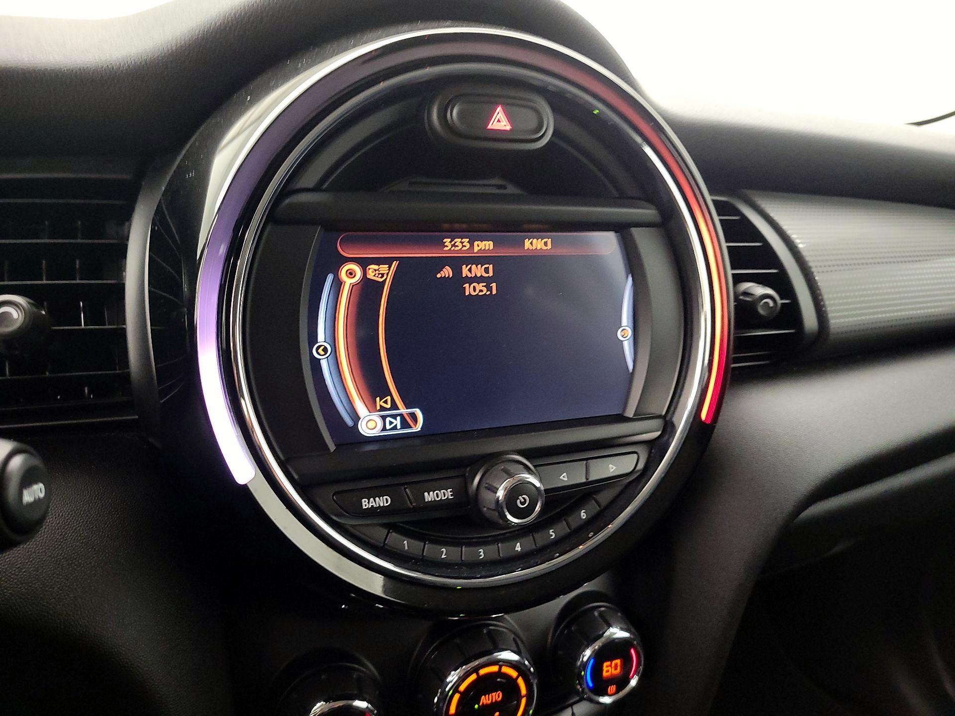 Thumbnail: 2015 MINI Cooper Hardtop - 13