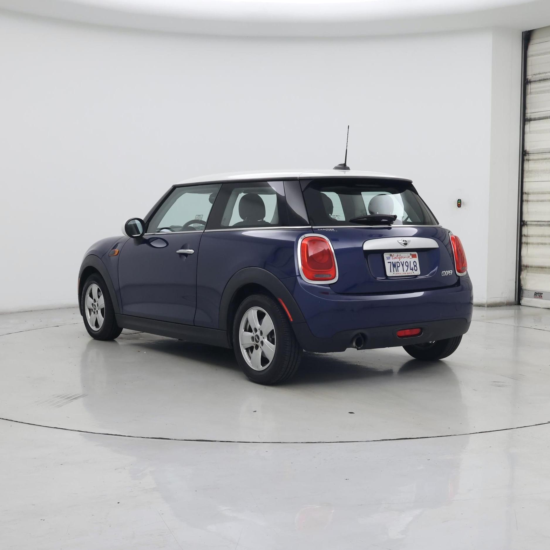 Thumbnail: 2015 MINI Cooper Hardtop - 2