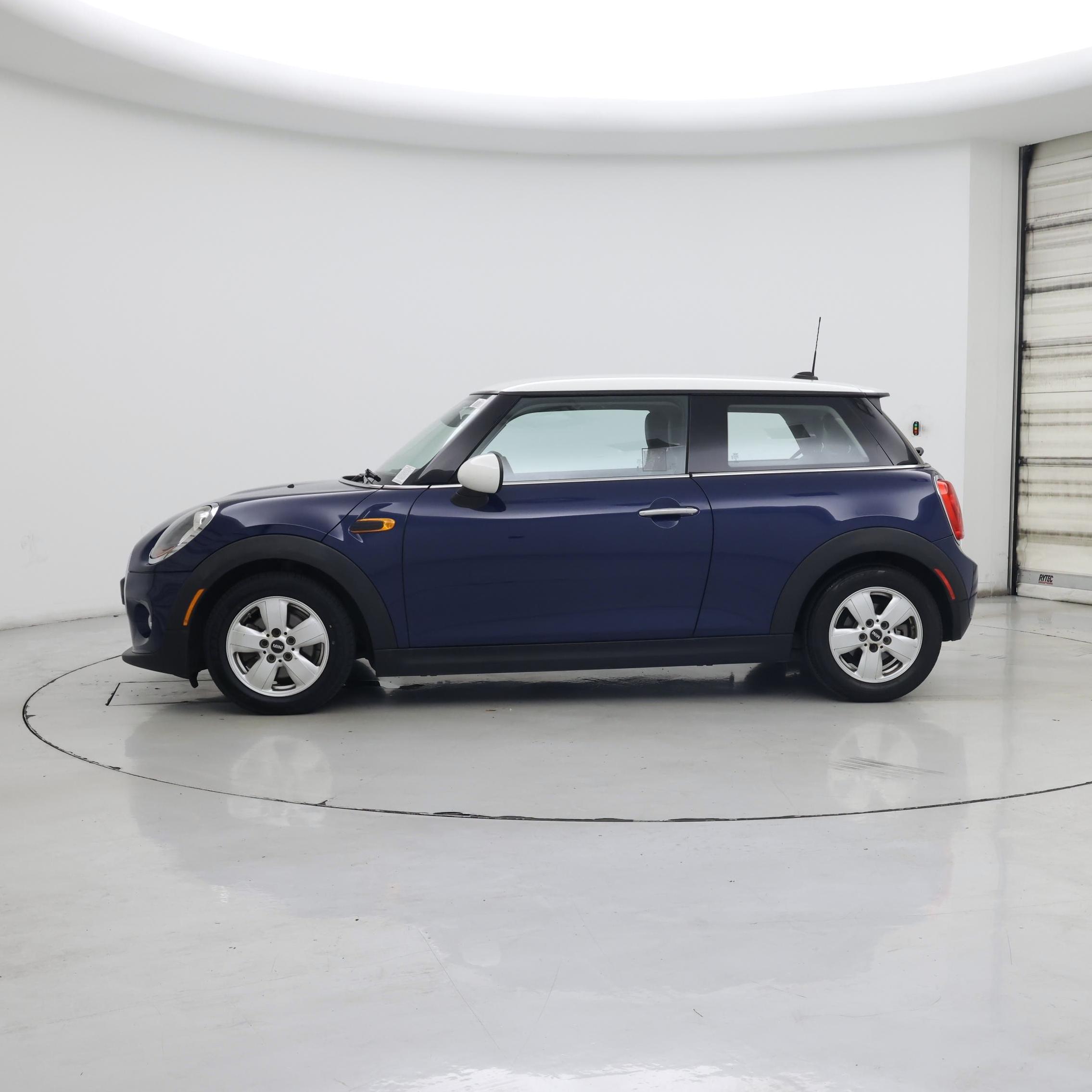 Thumbnail: 2015 MINI Cooper Hardtop - 3