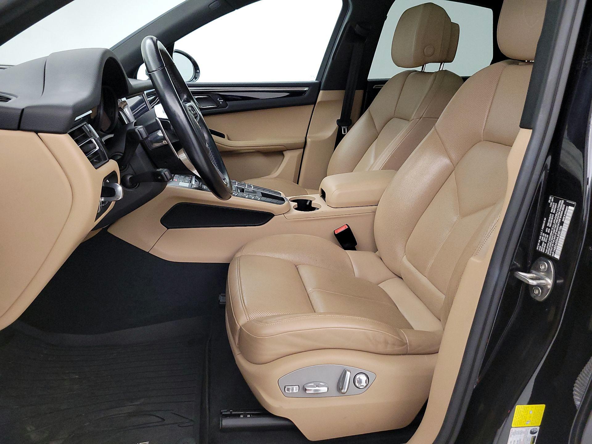 Thumbnail: 2021 Porsche Macan - 11