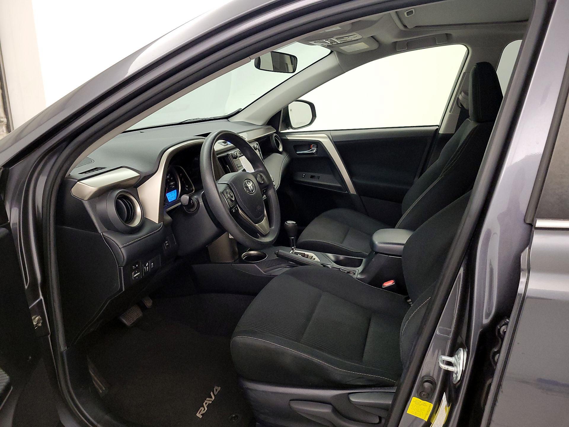 Thumbnail: 2014 Toyota RAV4 - 11