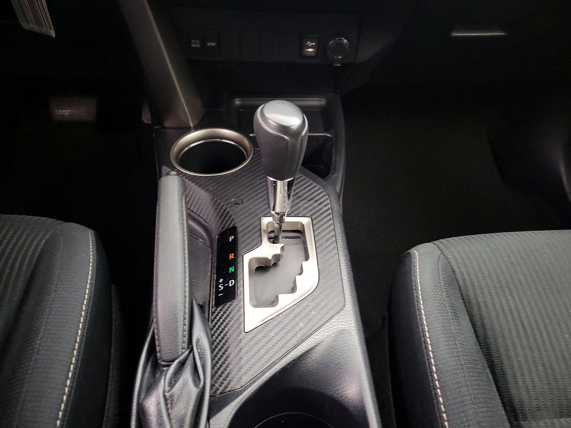 Thumbnail: 2014 Toyota RAV4 - 17