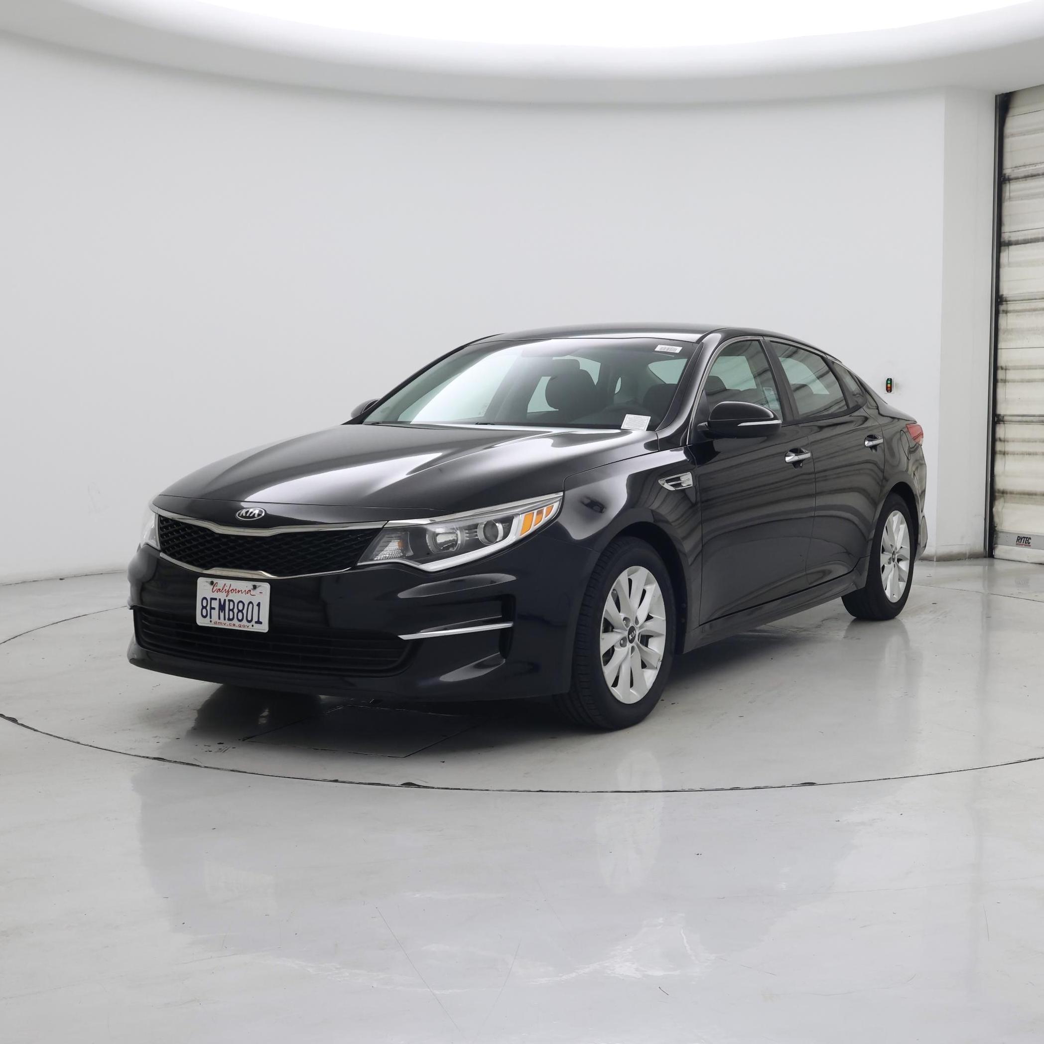 Thumbnail: 2018 Kia Optima - 4