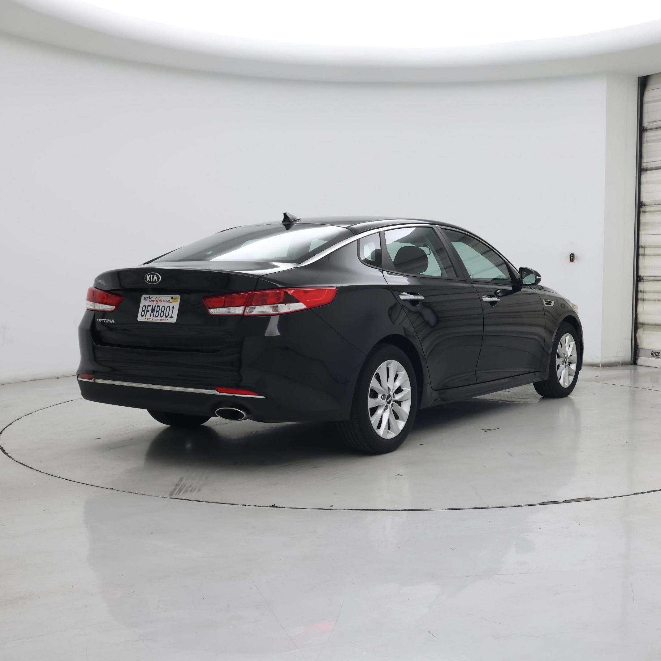 Thumbnail: 2018 Kia Optima - 8