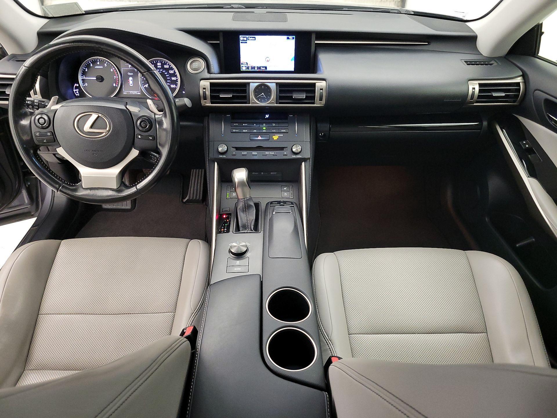 Thumbnail: 2016 Lexus IS - 9