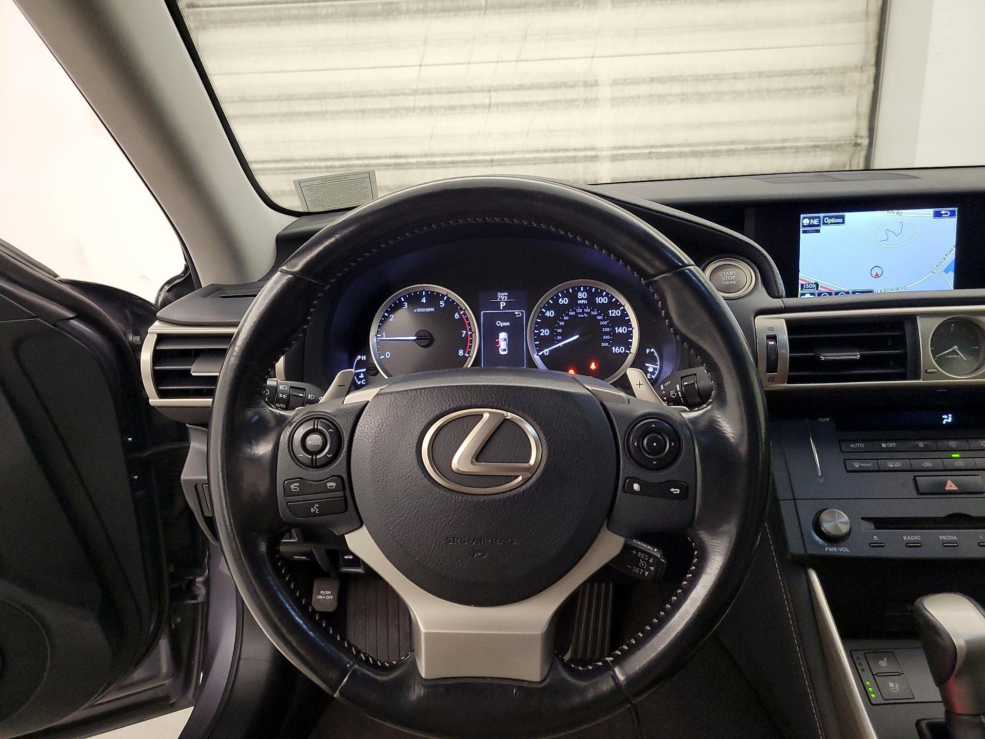 Thumbnail: 2016 Lexus IS - 10