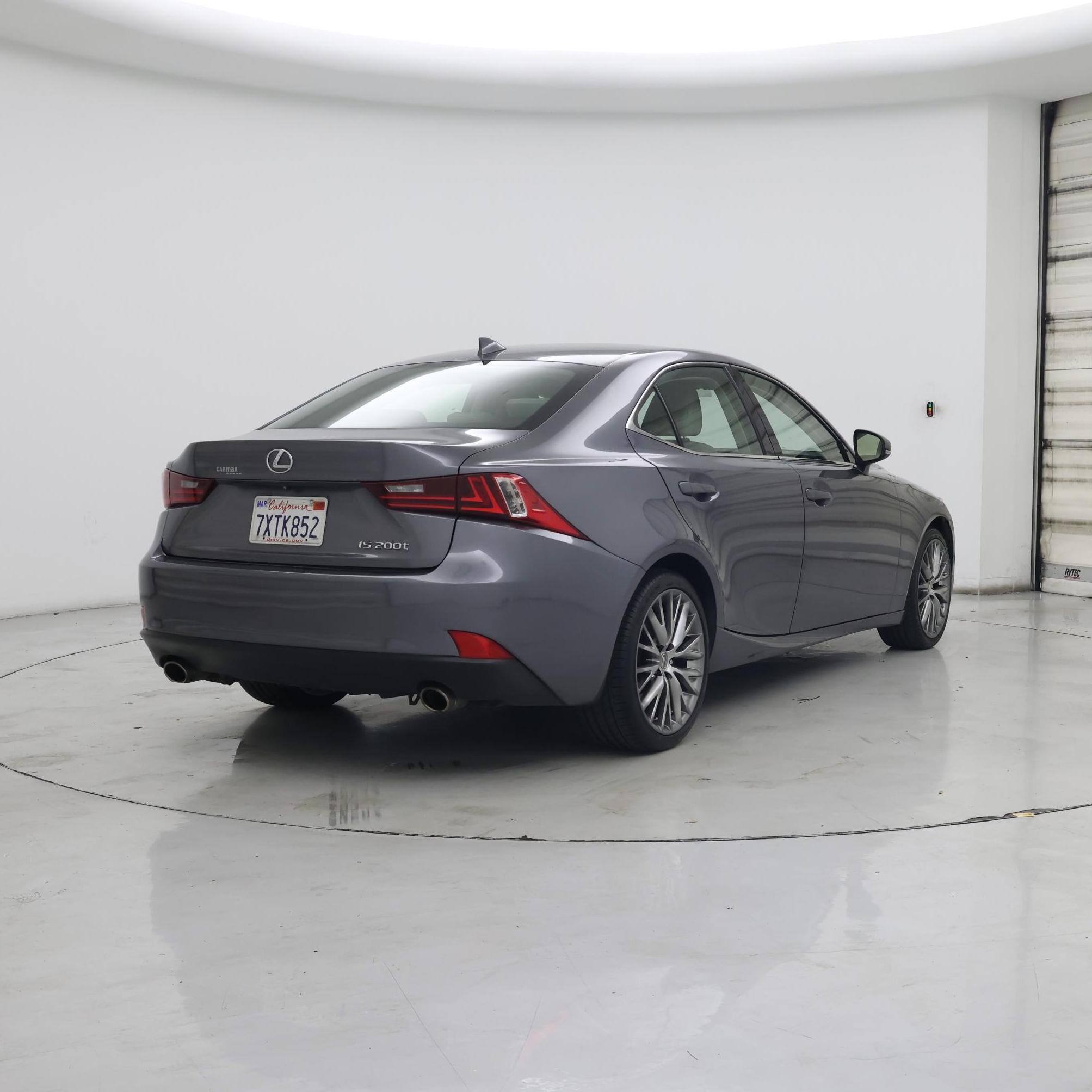 Thumbnail: 2016 Lexus IS - 8
