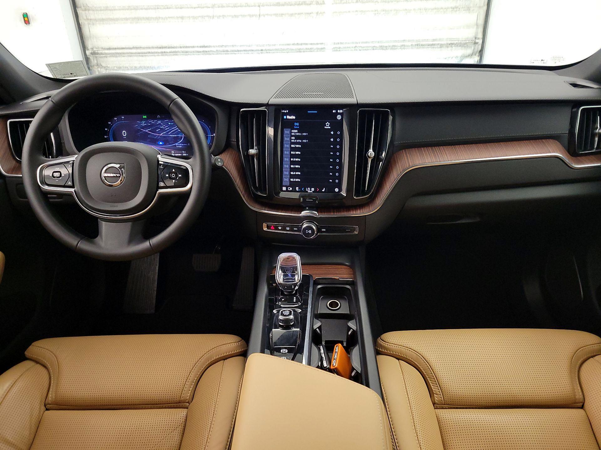 Thumbnail: 2024 Volvo XC60 - 9