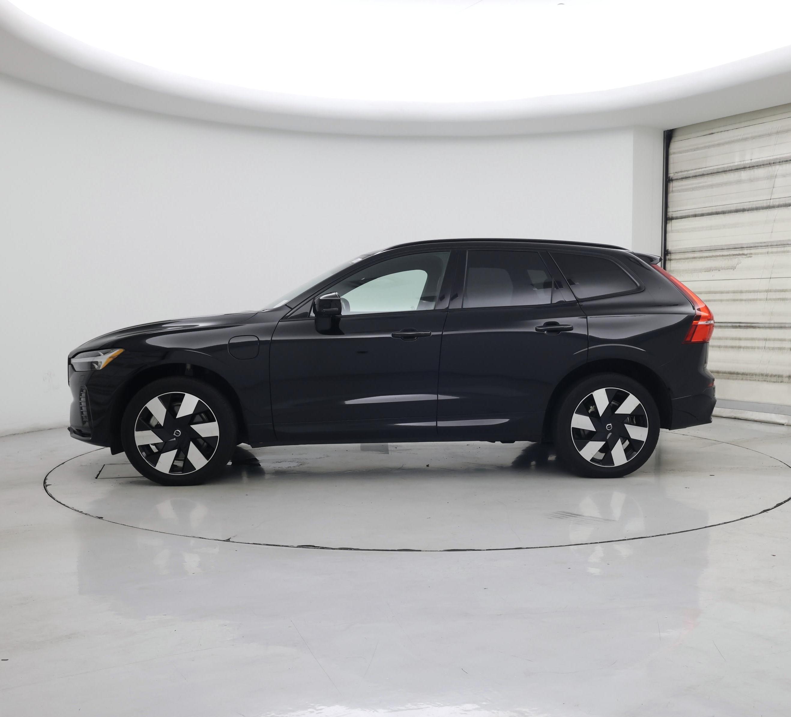 Thumbnail: 2024 Volvo XC60 - 3