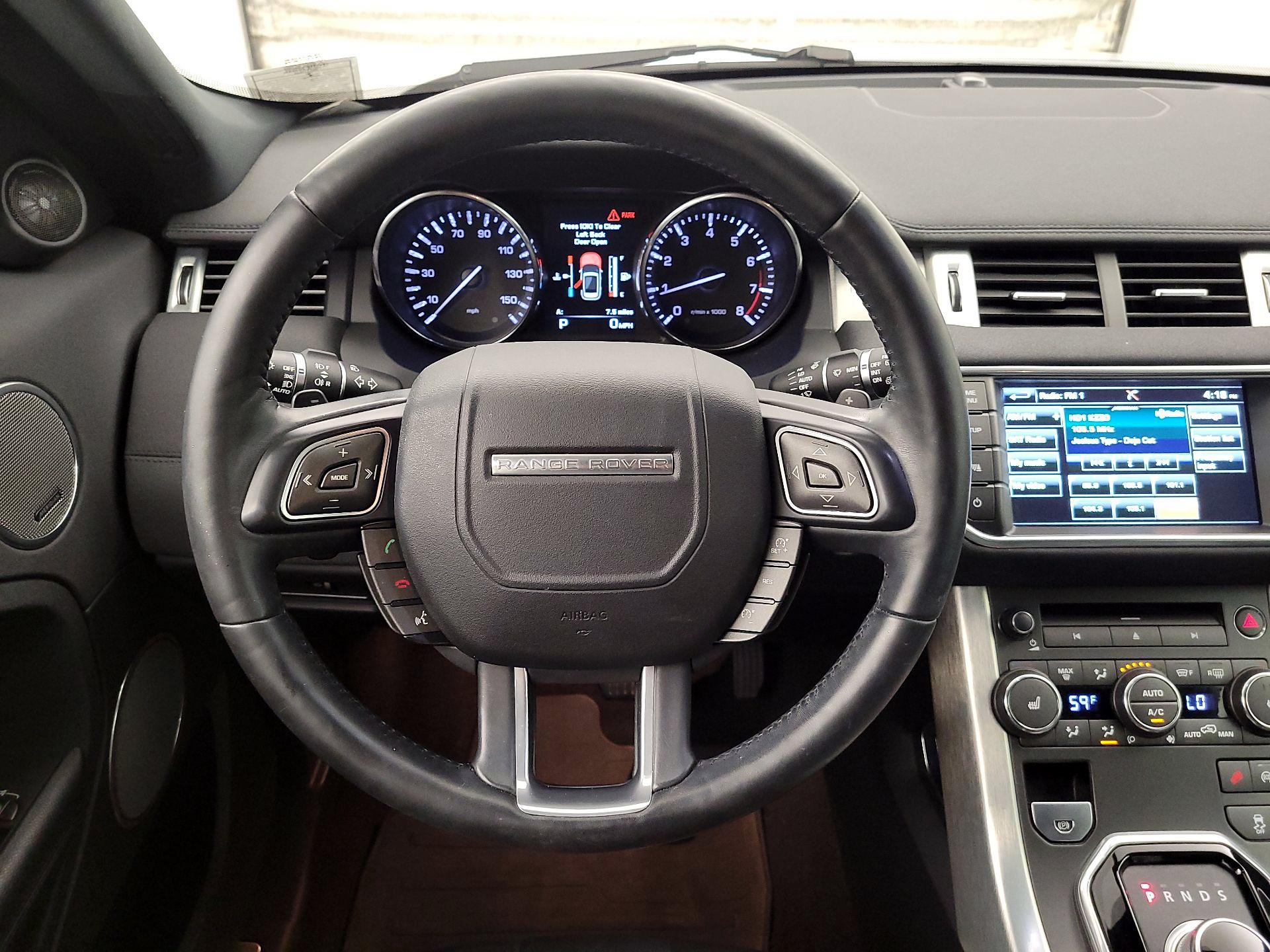 Thumbnail: 2015 Land Rover Range Rover Evoque - 10