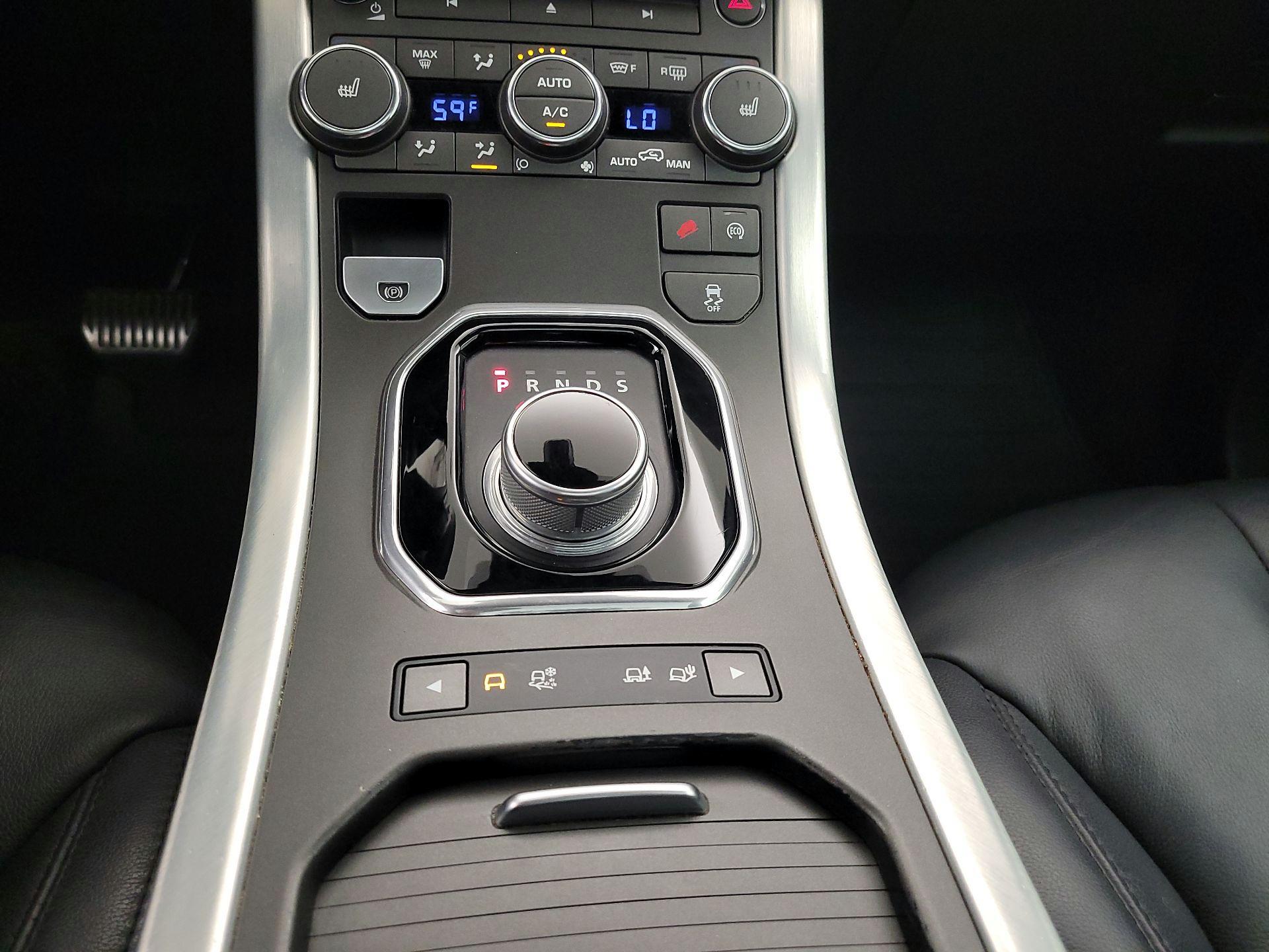 Thumbnail: 2015 Land Rover Range Rover Evoque - 17