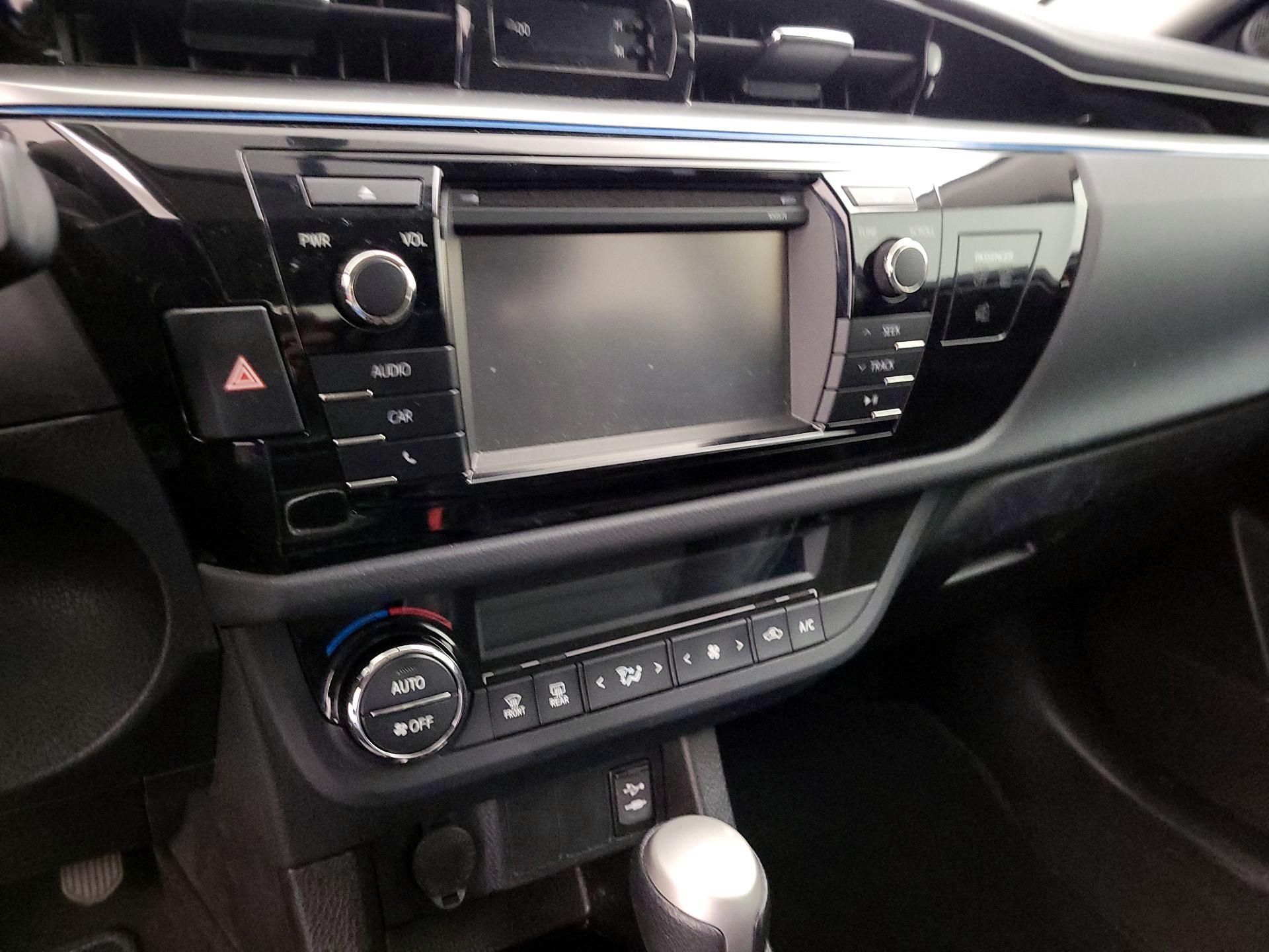 Thumbnail: 2016 Toyota Corolla - 15